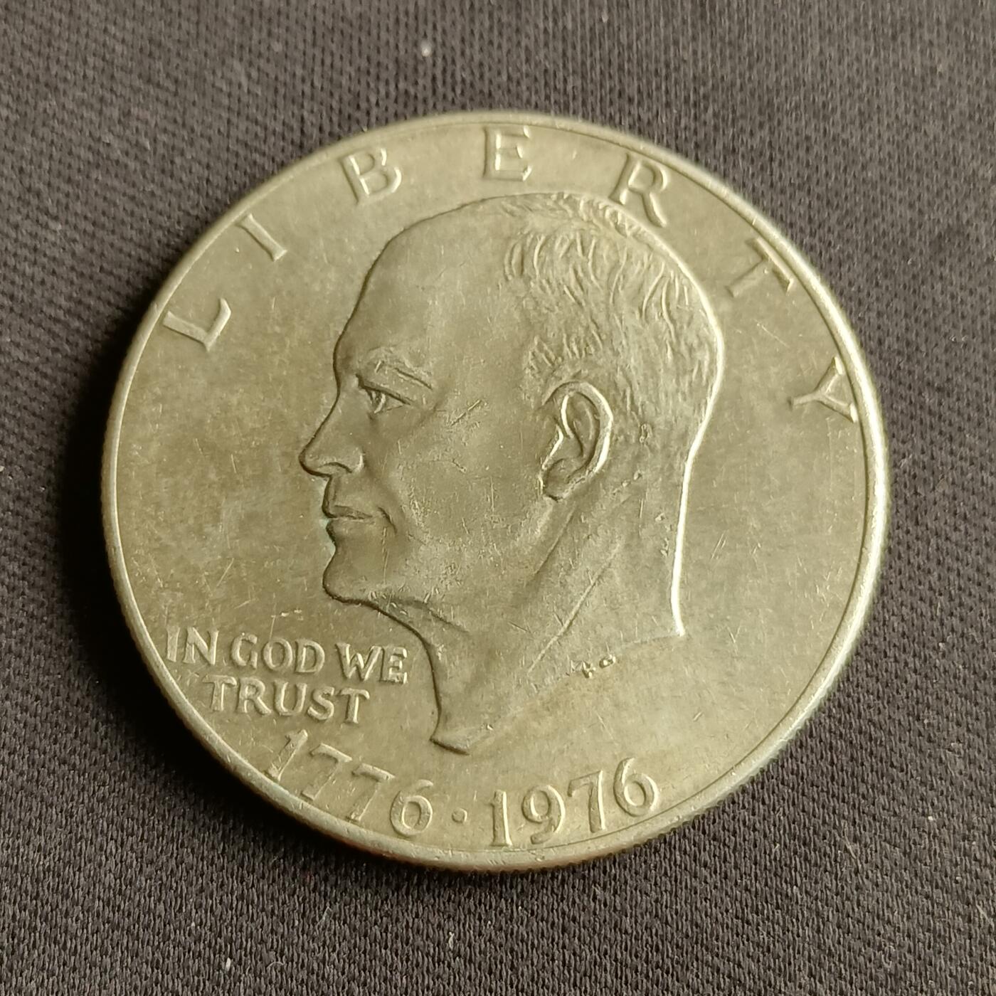 【游宝拍卖】乙巳蛇年88期 佣金1+6% 美国-1美元 1976年 建国200周年纪念币