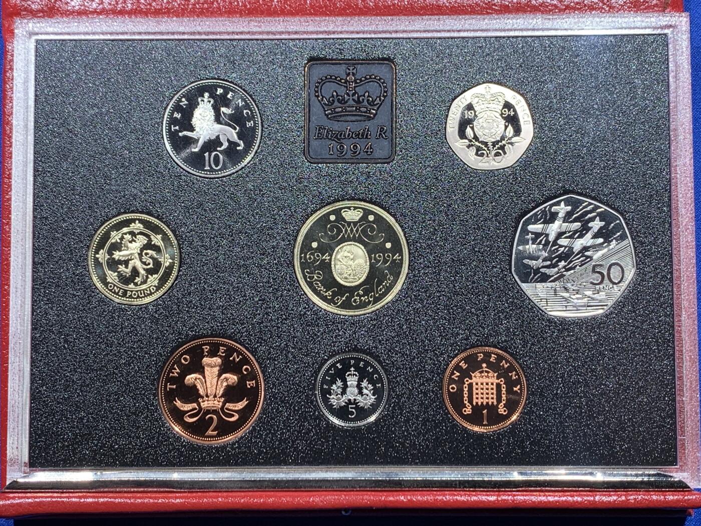 《竞宝斋》第439场 周日，周一，周二 3场连拍 （全场包邮） 英国硬币套装 1994年精制套装-8枚 红色高档盒