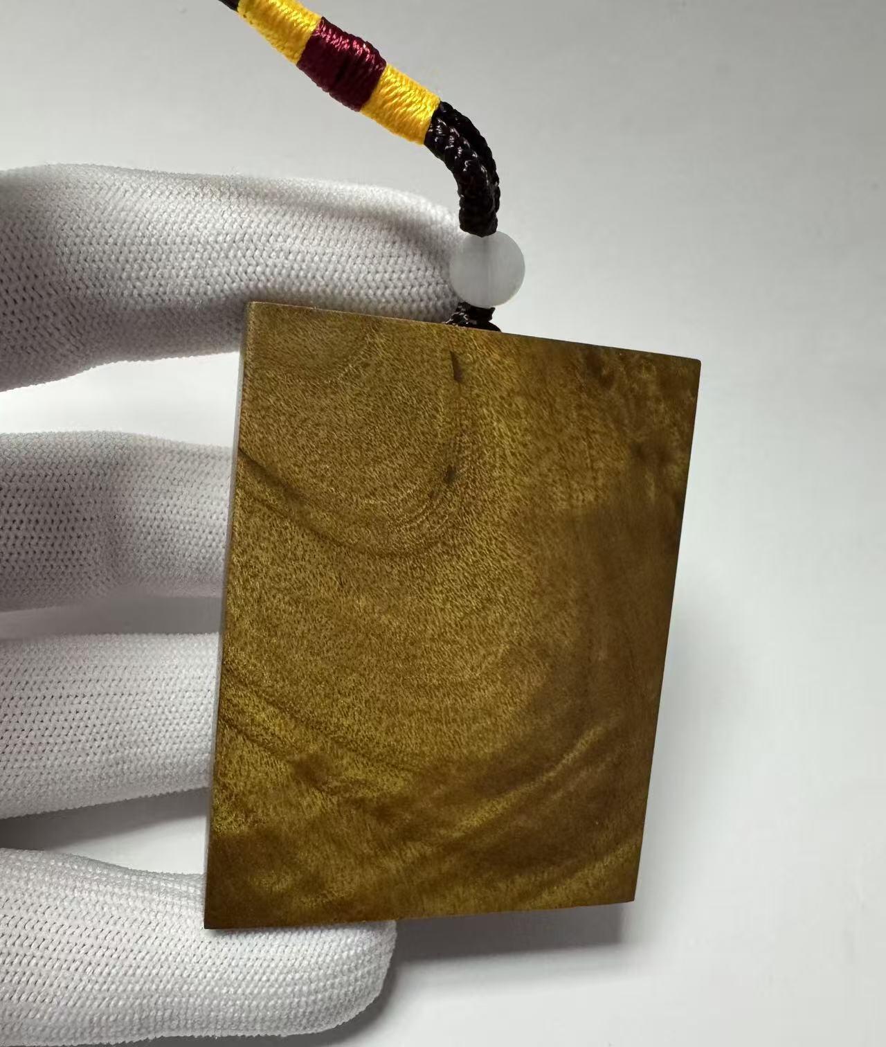 零元拍：L002 金丝楠牌子，香喷喷的小金砖，金光闪闪，4.7×6.1×1.4CM