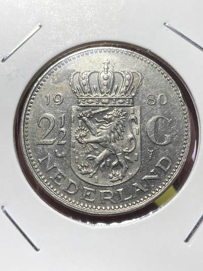 2025年第一百三十场(总第一百五十六场）外国好品纸夹散币场(免佣金) - 荷兰🇳🇱1980年2.5盾(朱丽安娜女王退位年，第二版关门年，Cock and star–鸡加星标)