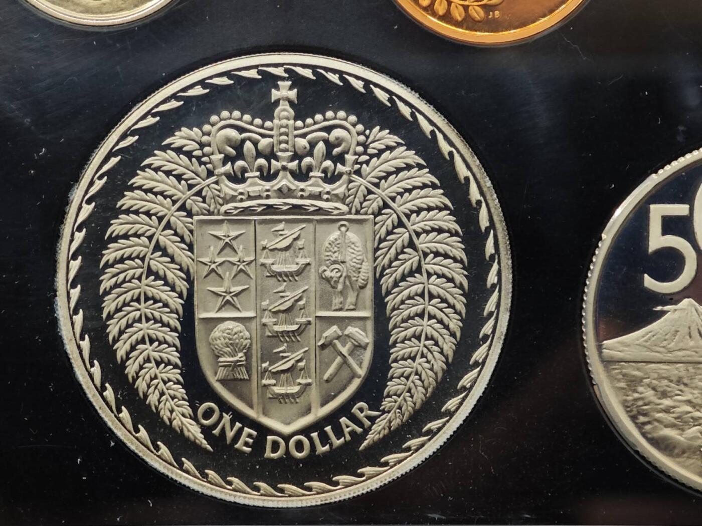 【淘币小摊】实时拍第七百九十九拍   银币套币场   满百包邮可预留二周 每周一统一发货  