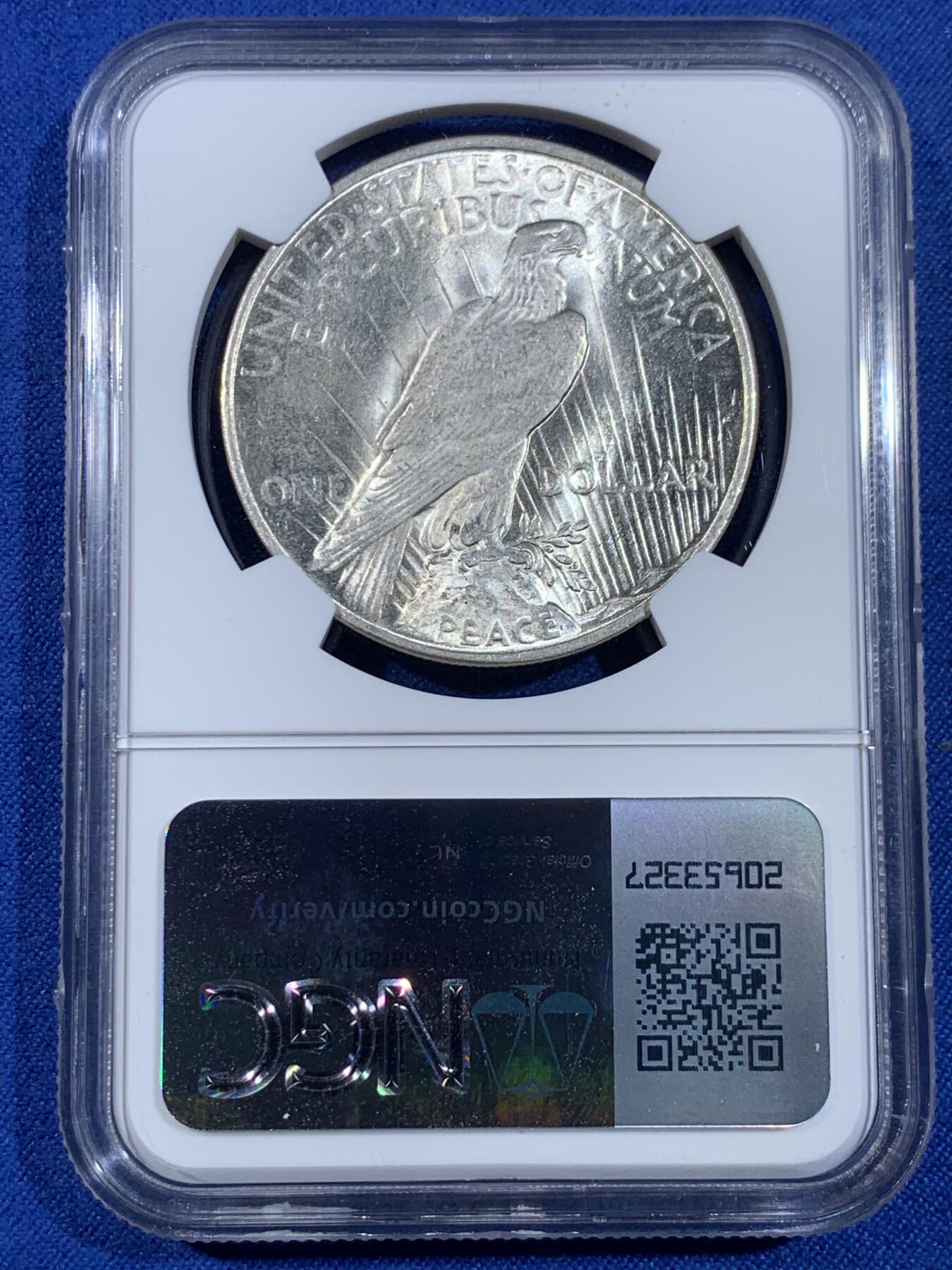 《竞宝斋》第439场 周日，周一，周二 3场连拍 （全场包邮） NGC MS64 美国1923年和平银币，BU转光好品。