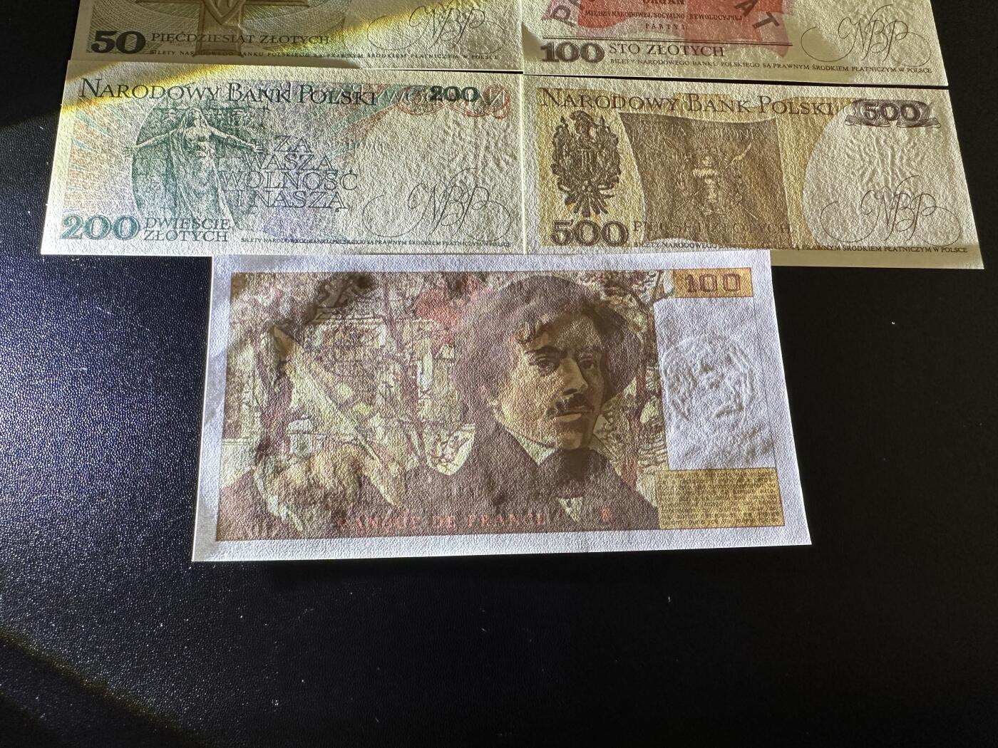 《外钞收藏家》第五百八十六期（品种丰富、精品多）（本平台长期征集拍品、欢迎藏友们联系合作） 意大利1000里拉、法国100法郎（轻微不绝）+波兰5张 一起全新 