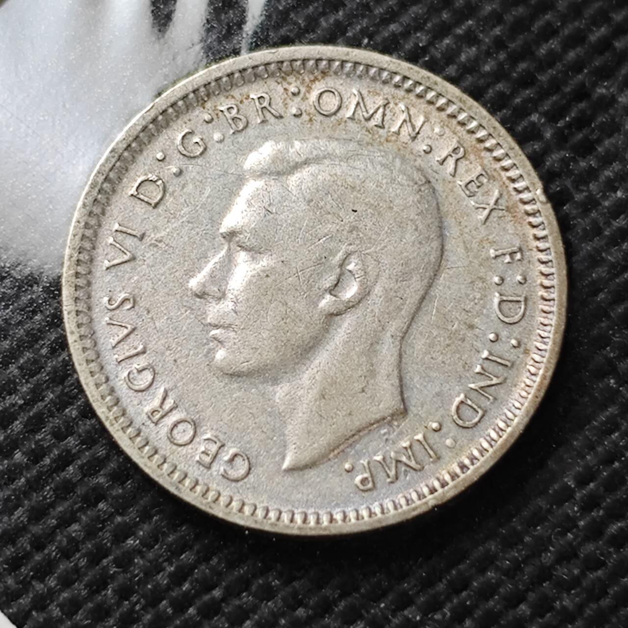 KK钱币收藏小铺  第373场  2月预留时间 周末发货  1948澳大利亚3便士银币