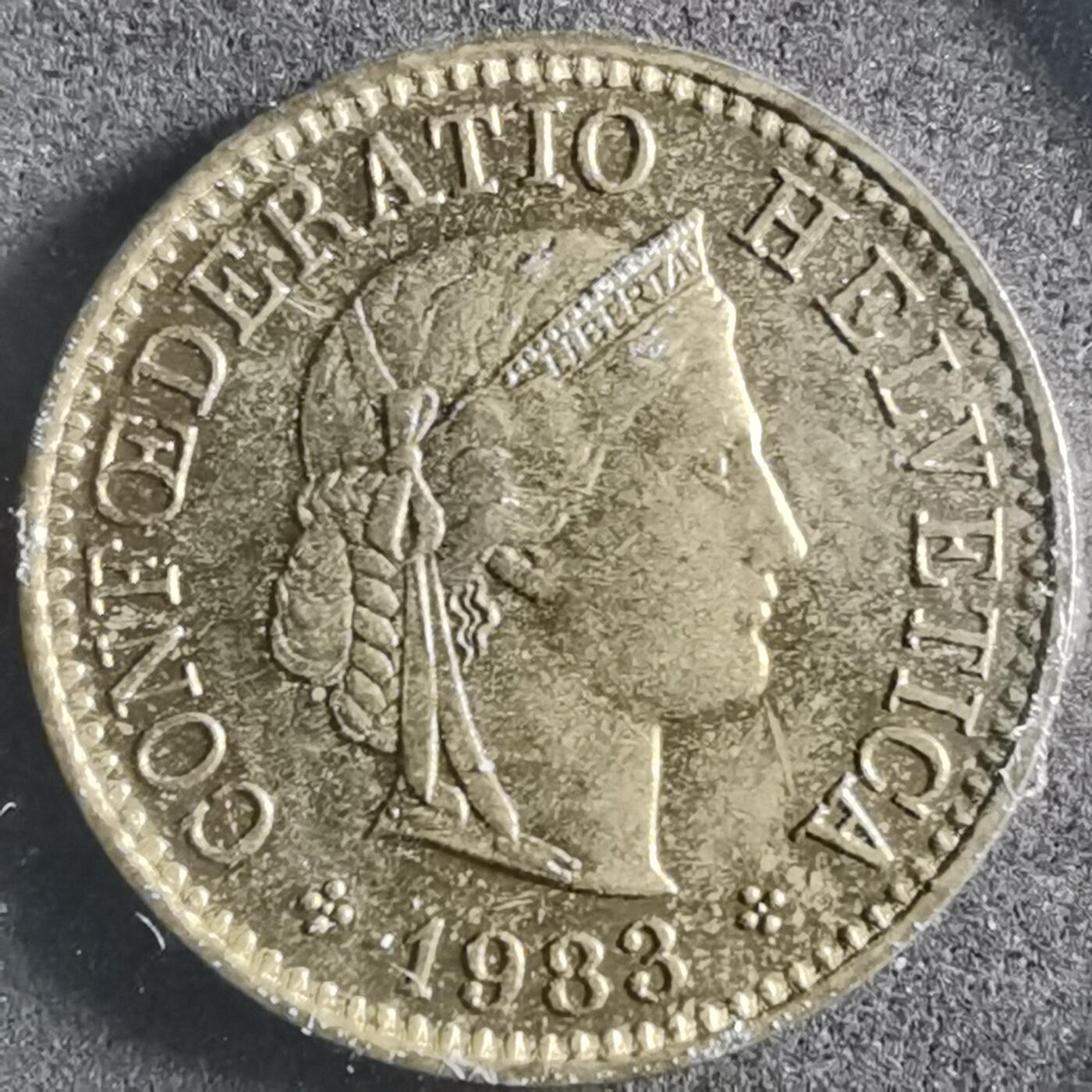 沼泽如烟--第906场 瑞士1983年五分