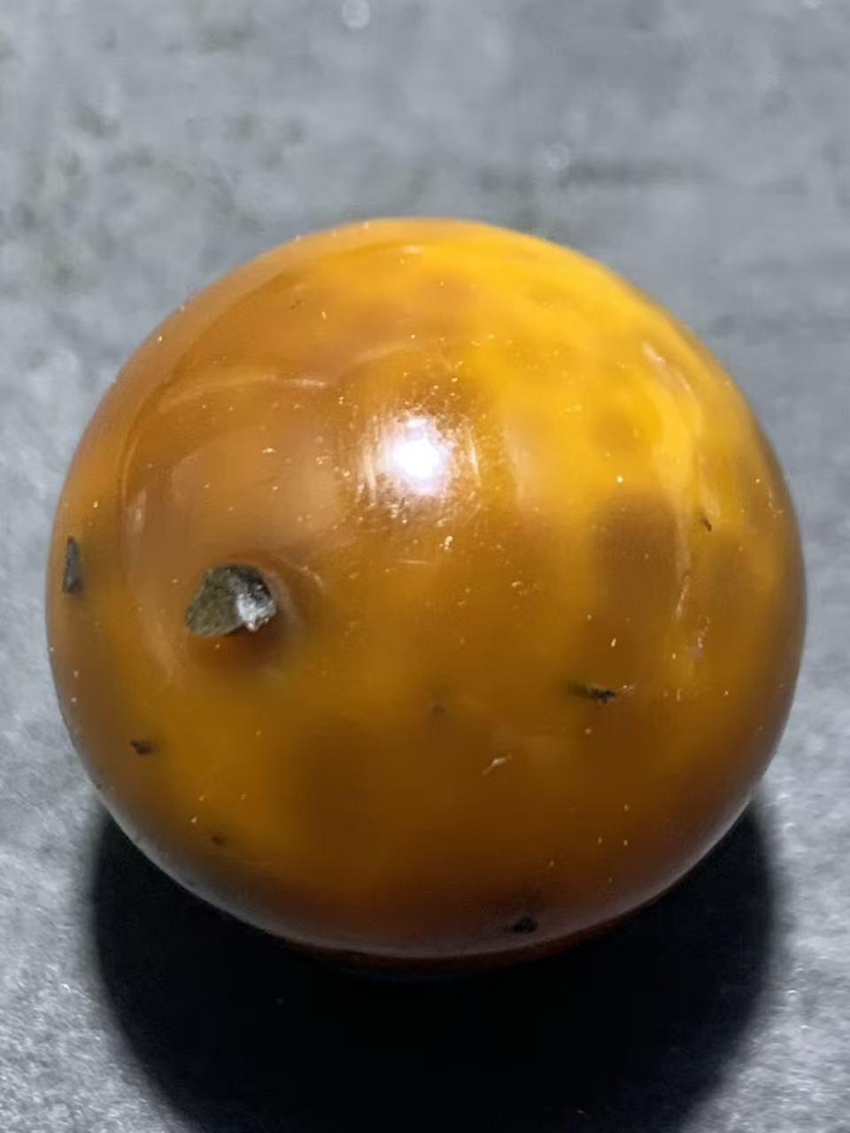 精美冻料原皮战国红玛瑙雕刻天眼图案圆珠一个