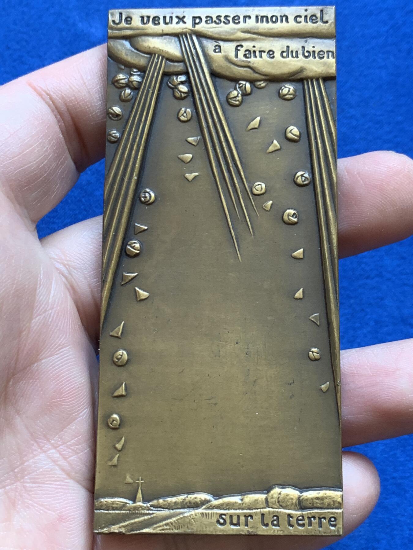 《竞宝斋》第439场 周日，周一，周二 3场连拍 （全场包邮） 名家皮埃尔·勒鲁瓦作 1930年册封圣徒典礼纪念铜章 150.3克 40.8*91.8mm 丰饶角铜标