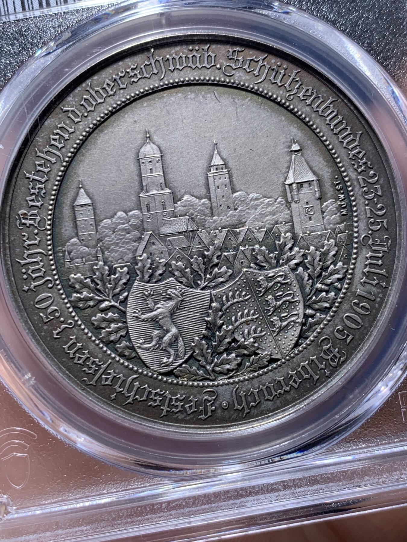 《竞宝斋》第439场 周日，周一，周二 3场连拍 （全场包邮） PCGS MS64 德国 1905年 上斯瓦比亚射击联盟成立50周年 纪念银章 景观细致 背面的15个城市徽章环绕 3圈设计 极美