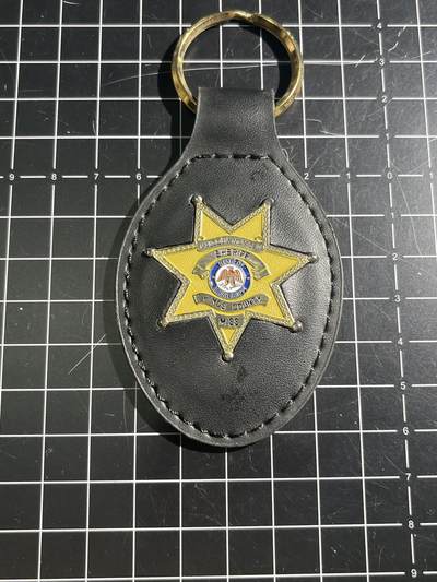 古冰库章牌勋赏收藏第46场拍卖 - 美国警徽型钥匙扣