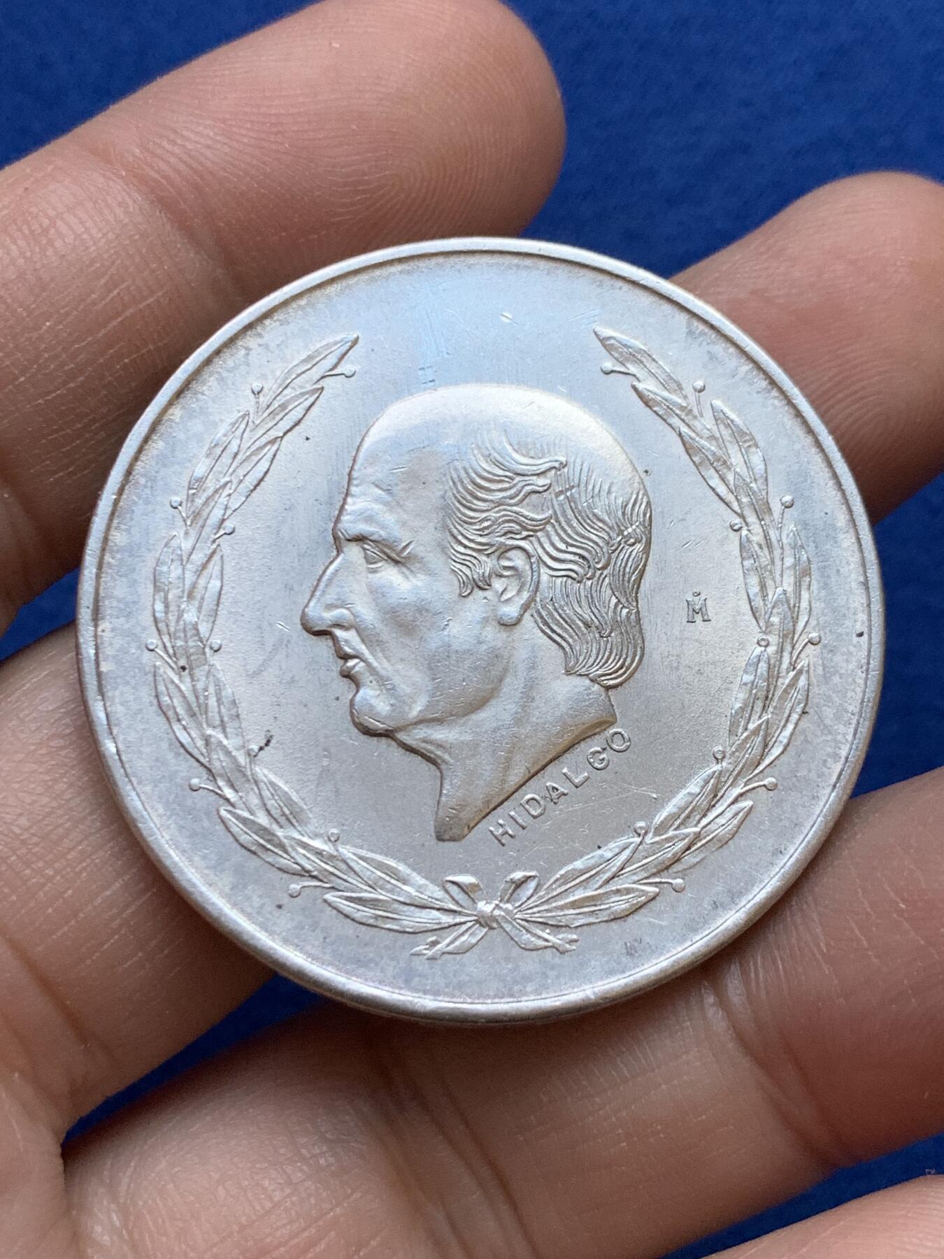 《竞宝斋》第439场 周日，周一，周二 3场连拍 （全场包邮） 墨西哥1953年国父伊达尔戈5比索大银币