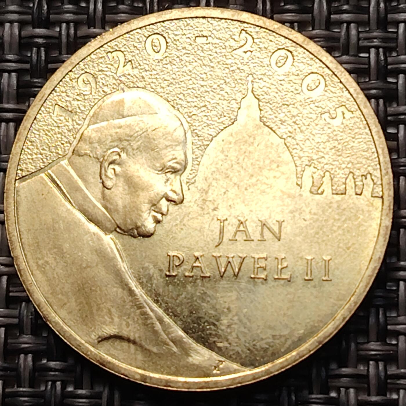 布加迪🐬～世界钱币(上海)🌾第 260 期 /  各国套币和散币 波兰🇵🇱 2005年 2兹罗提纪念币 教皇保罗二世