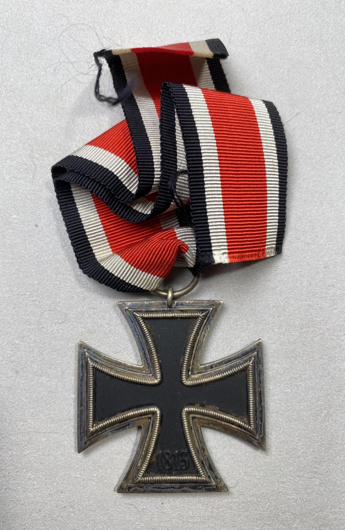 万国钱币拍卖第055期 1939年德国民族社会主义工人党WWⅡ二级铁十字勋章 保留勋带保存完好可佩戴状态（原图请私信后台）