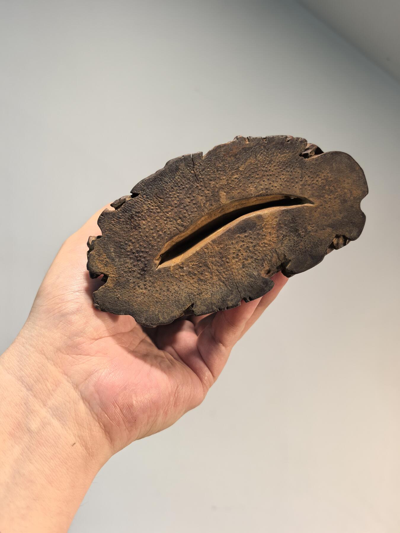 兰馨堂古玩杂项专场 老竹雕名家制钟馗醉酒小鬼抬轿摆件老红木座 