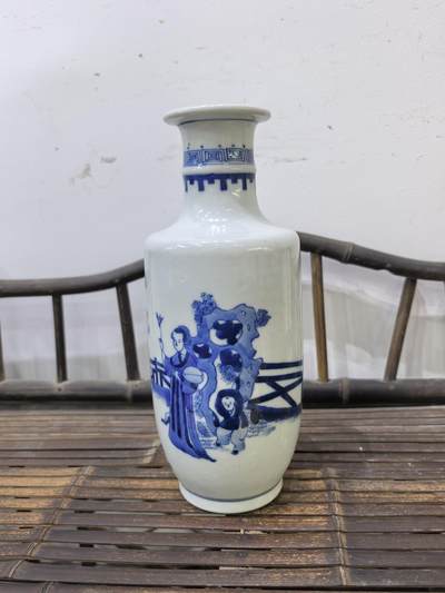 回流青花瓷器花卉山石人物棒槌瓶