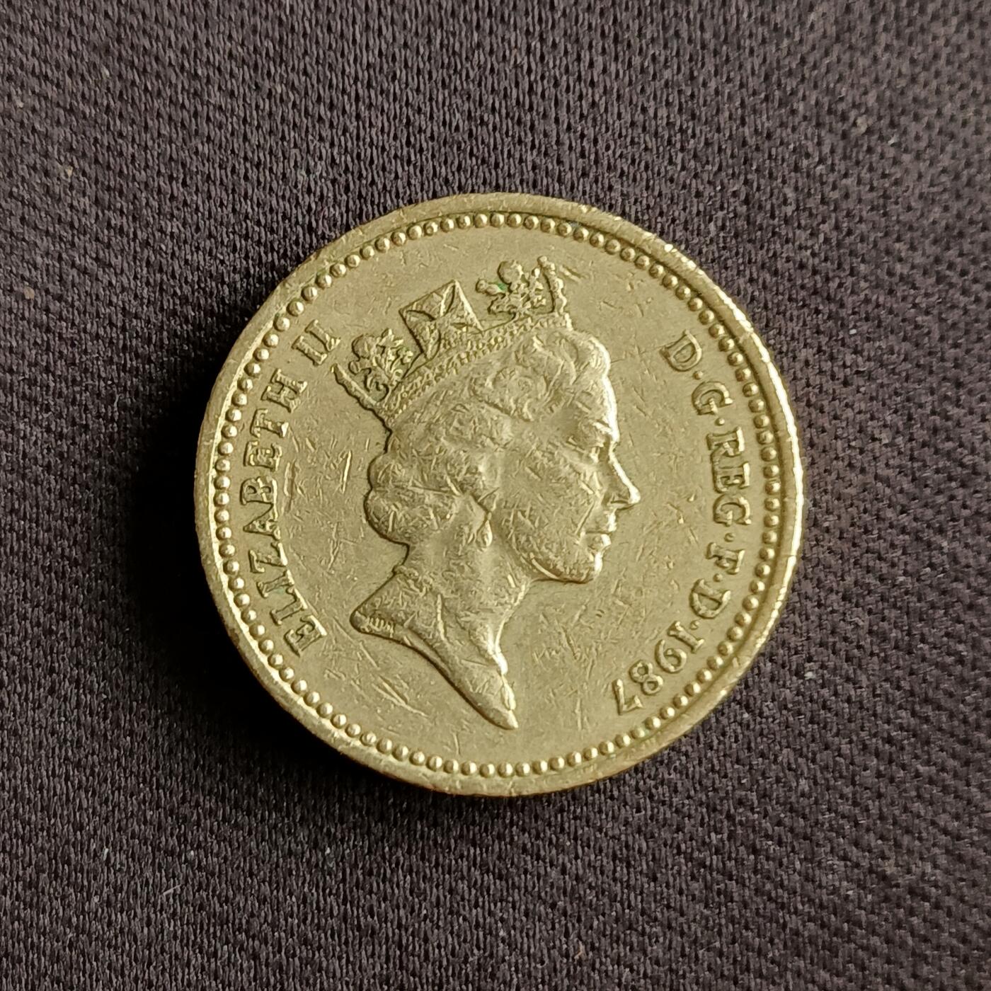 【游宝拍卖】乙巳蛇年88期 佣金1+6% 英国-1镑 1987年