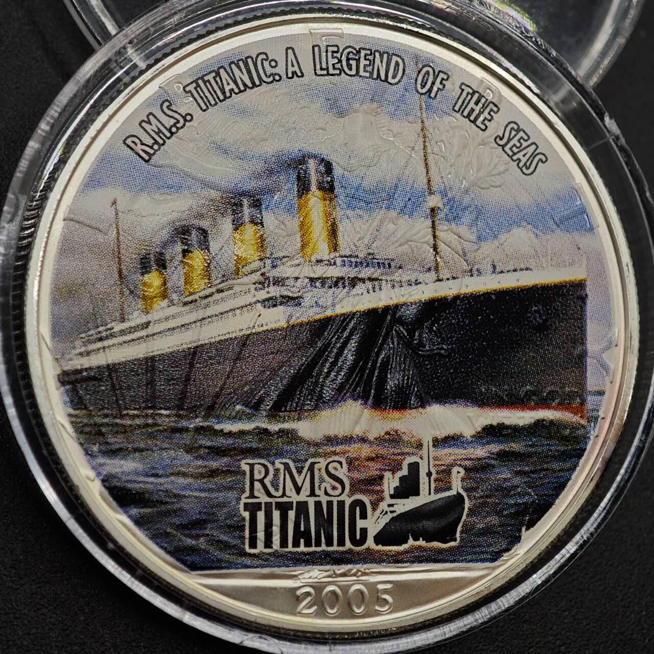 【淘币小摊】实时拍第七百九十九拍   银币套币场   满百包邮可预留二周 每周一统一发货   美国2005年行走鹰洋一盎司999银币镀泰坦尼克号彩绘