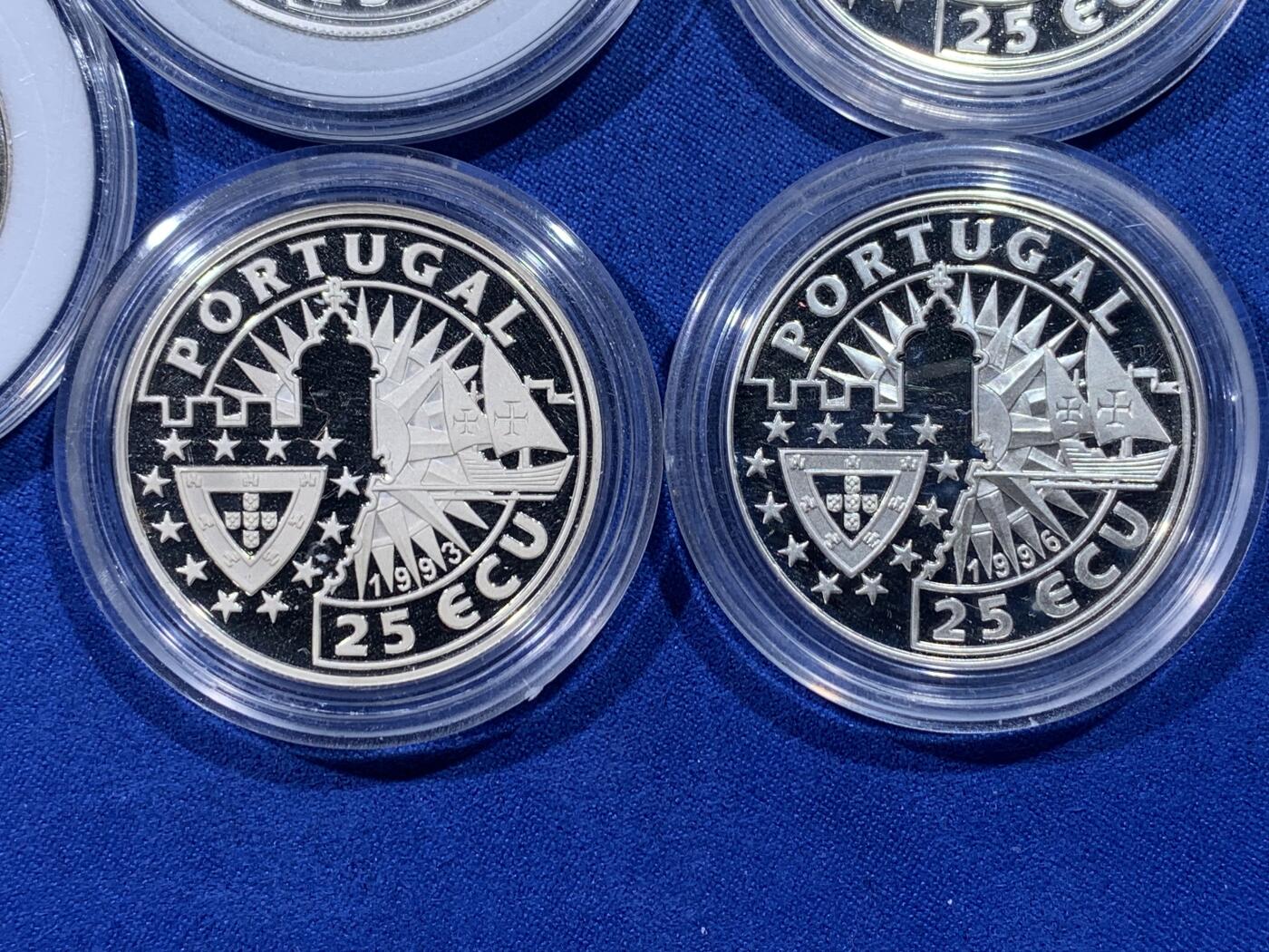 《竞宝斋》第439场 周日，周一，周二 3场连拍 （全场包邮） 五枚一组 葡萄牙1993、1995、1996、1997年25埃居大银币——航海家迪亚士、达伽马、卡布拉尔、麦哲伦（约28g*4=112g，925银）+1991年2.5埃居铜镍币——航海家亨利王子（约16.5g）