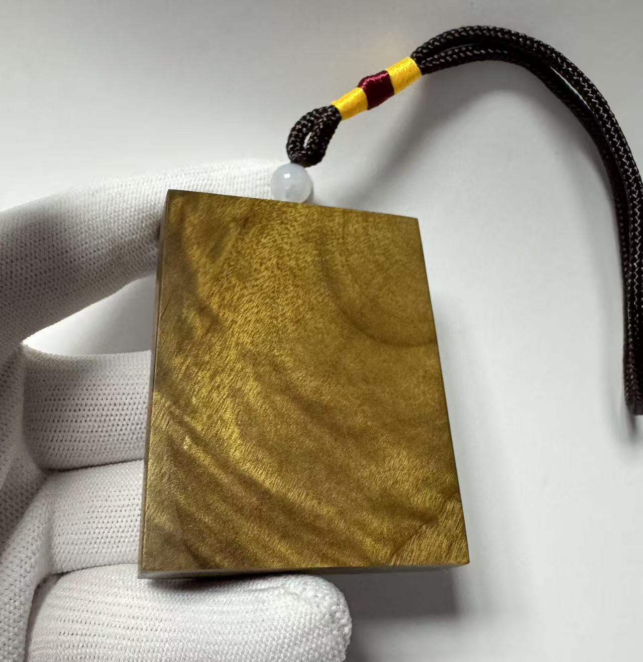 零元拍：L002 金丝楠牌子，香喷喷的小金砖，金光闪闪，4.7×6.1×1.4CM