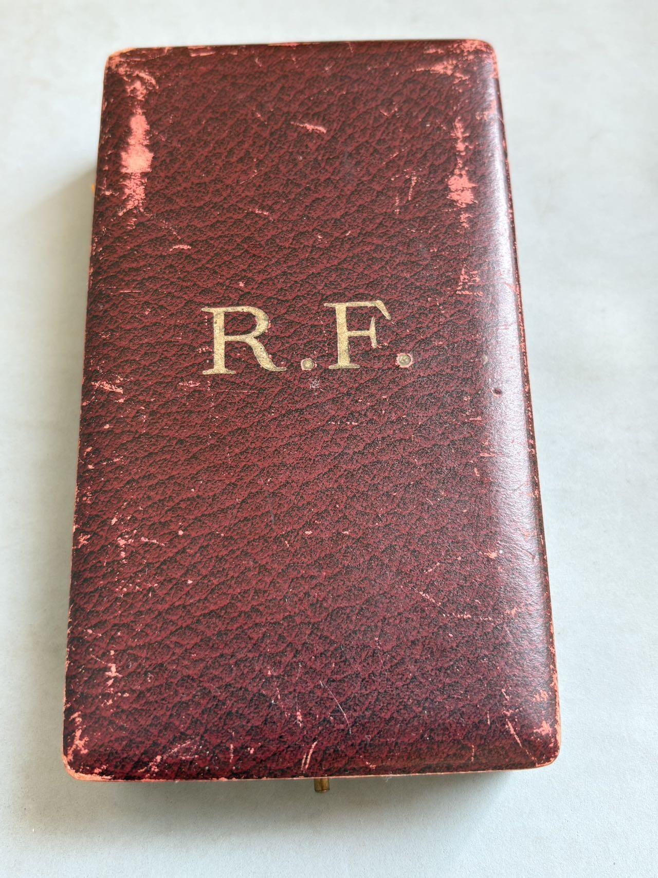 盛世勋华——号角文化勋章邮票专场拍卖第288期 法国安南指挥官级级青龙勋章 银制带银标的定制版本 巴黎亚瑟贝特朗珠宝商定制版， 带原盒