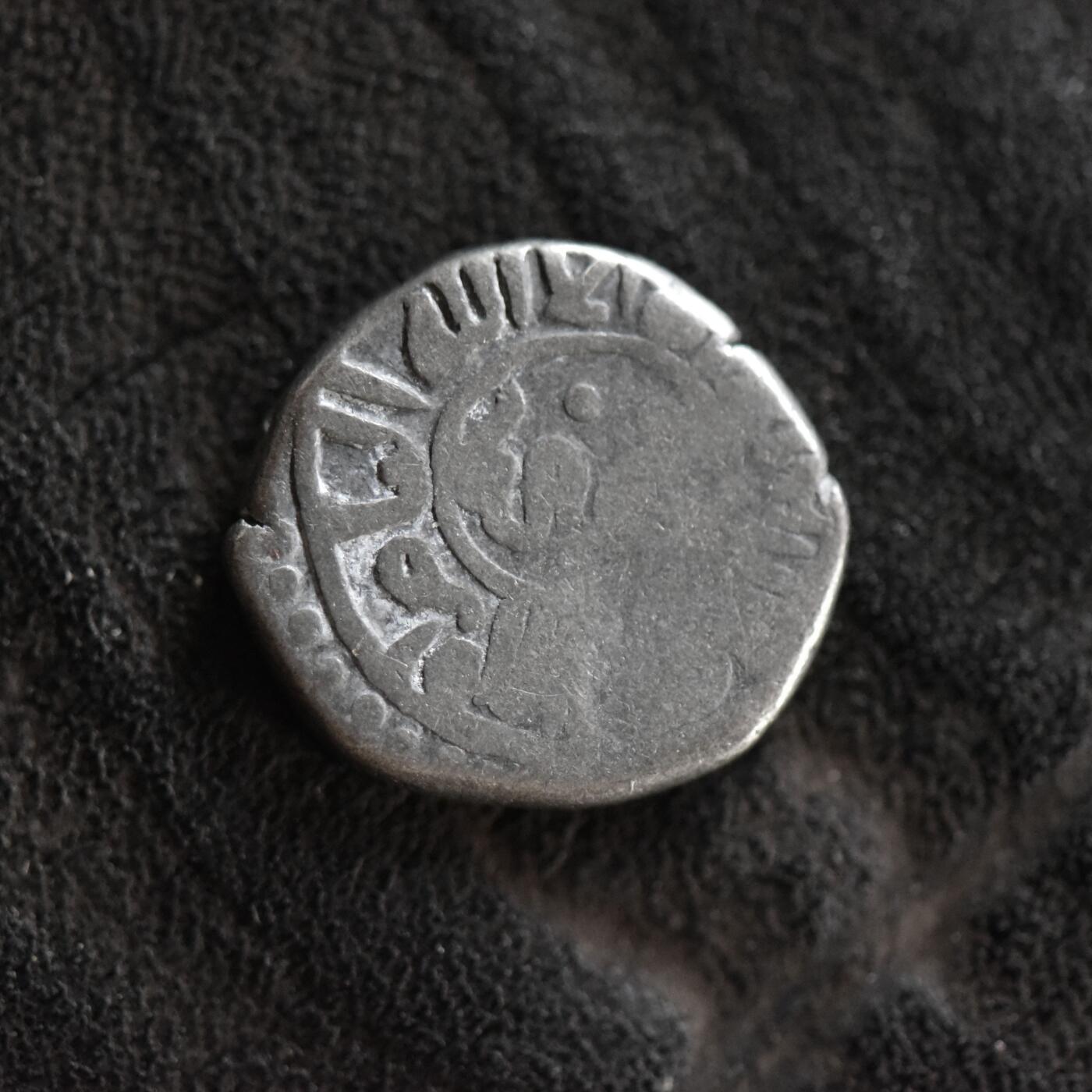 【良泉】第41期【自动场】11月27日晚19.30点开拍！86组，西方古代钱币专场 【藏家出品A】1200-1220年，花剌子模，阿拉乌丁·摩柯末，低银吉塔尔，2.6克