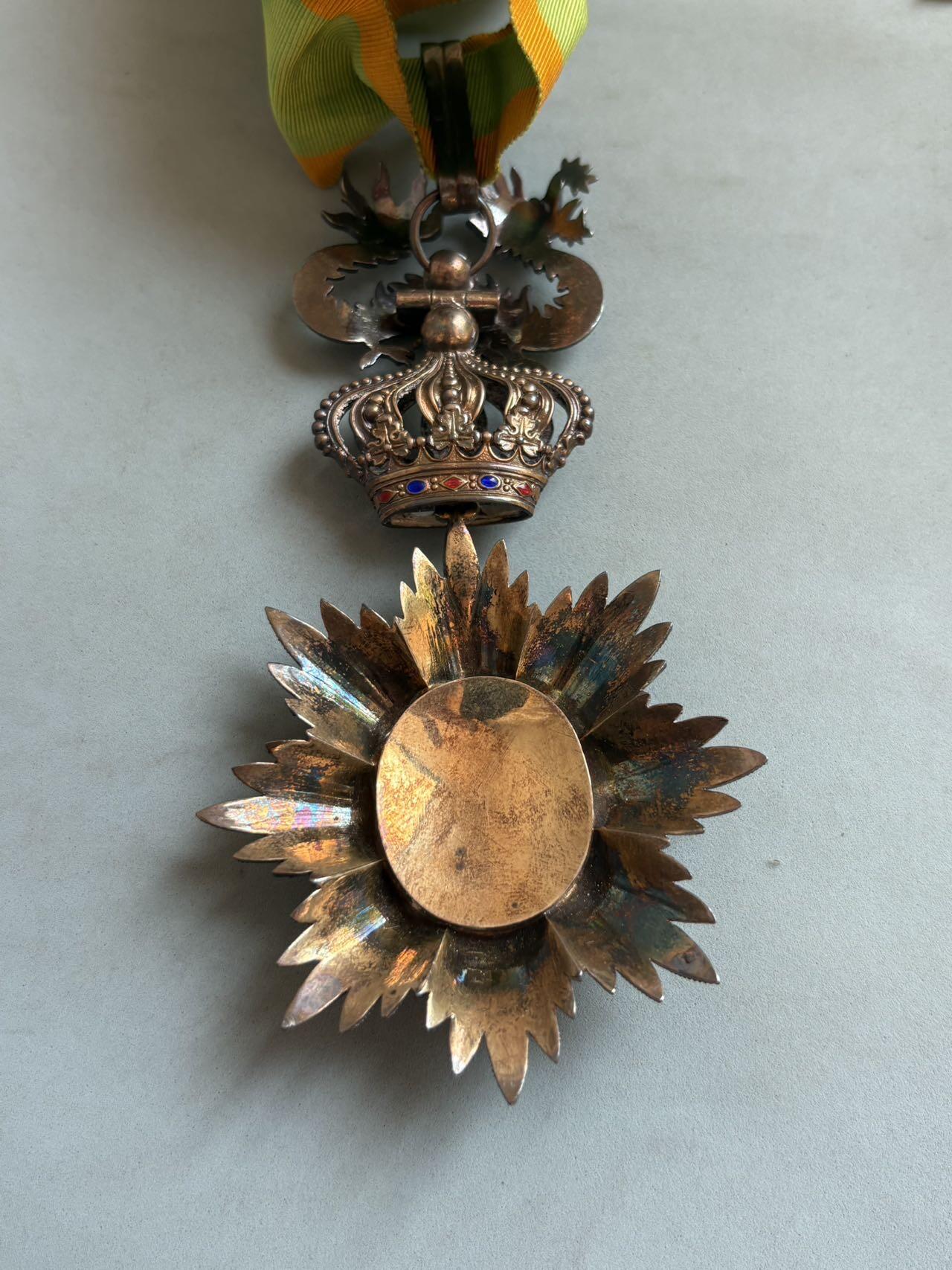 盛世勋华——号角文化勋章邮票专场拍卖第288期 法国安南指挥官级级青龙勋章 银制带银标的定制版本 巴黎亚瑟贝特朗珠宝商定制版， 带原盒