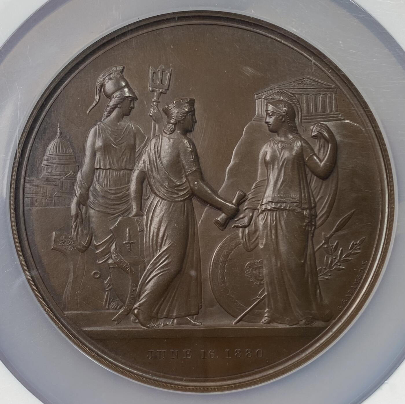 万国钱币拍卖第055期 NGC MS63 1880年英国纪念希腊国王乔治一世访问伦敦大铜章 乔治一世侧像 背面不列颠尼娅与伦敦尼娅欢迎希腊女神 女神身后为帕特农神庙和圣保罗大教堂 76MM巨型名誉珍惜品种