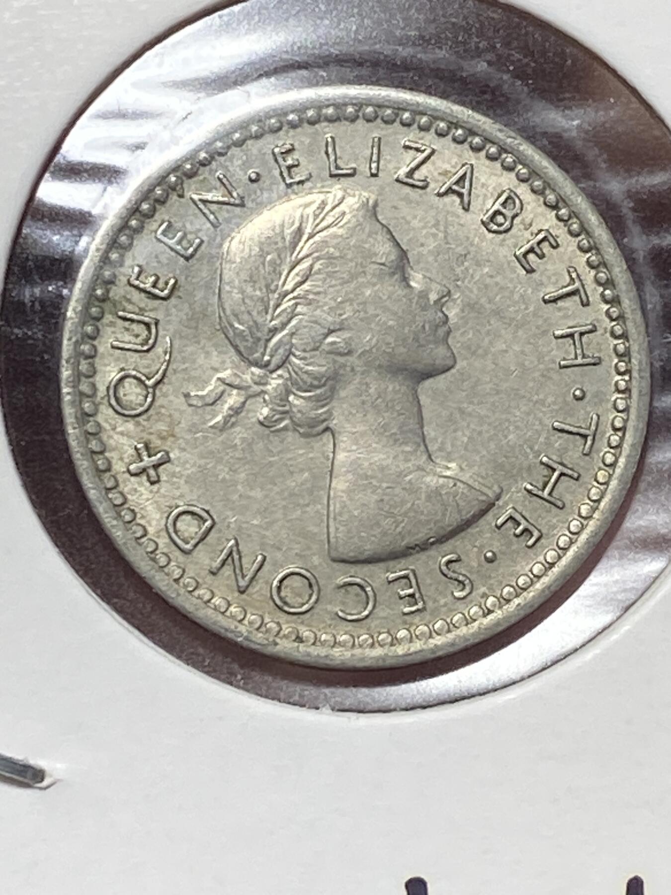 2025年第一百三十场(总第一百五十六场）外国好品纸夹散币场(免佣金) 少见好品–新西兰🇳🇿1953单年份3便士(伊丽莎白二世加冕年，第一版无肩带版首发年)