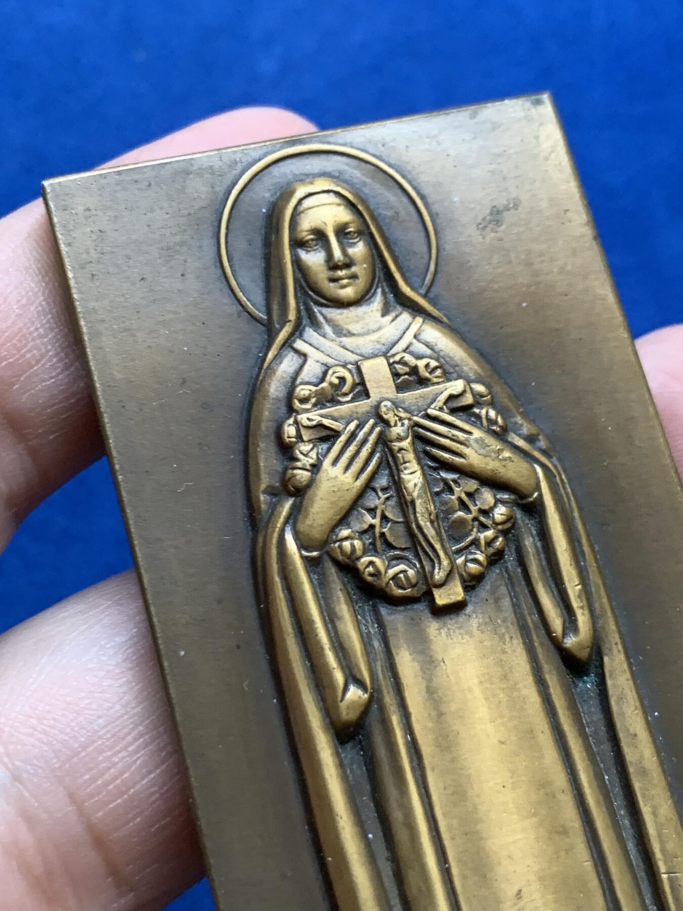 《竞宝斋》第439场 周日，周一，周二 3场连拍 （全场包邮） 名家皮埃尔·勒鲁瓦作 1930年册封圣徒典礼纪念铜章 150.3克 40.8*91.8mm 丰饶角铜标