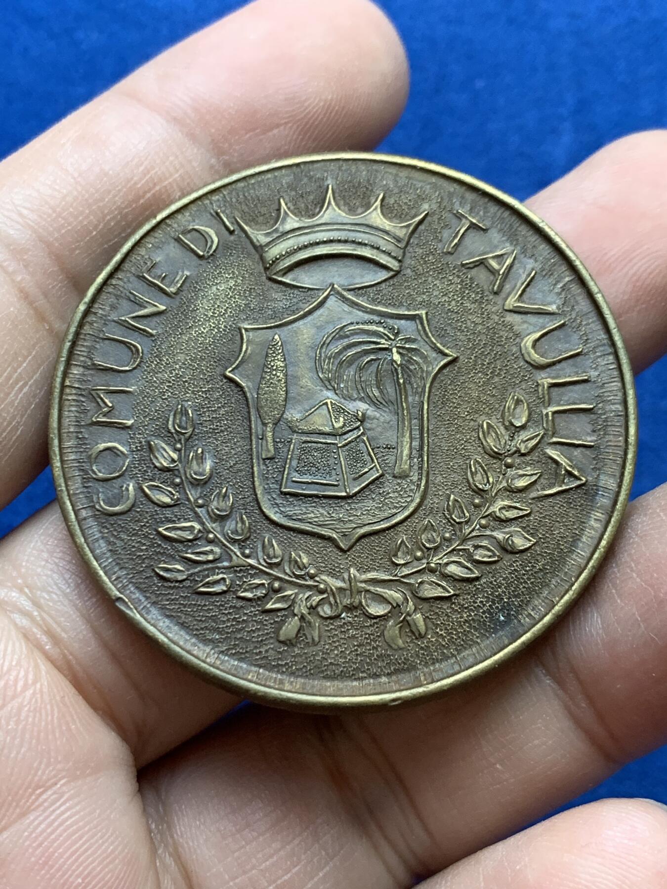 《竞宝斋》第439场 周日，周一，周二 3场连拍 （全场包邮） 和平鸽纪念章 34.5克 44.2mm