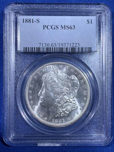 《竞宝斋》第439场 周日，周一，周二 3场连拍 （全场包邮） - PCGS MS63 美国1881年摩根银币 绝版早期盒，模具初深打，有类镜面感，状态极佳，转光强烈