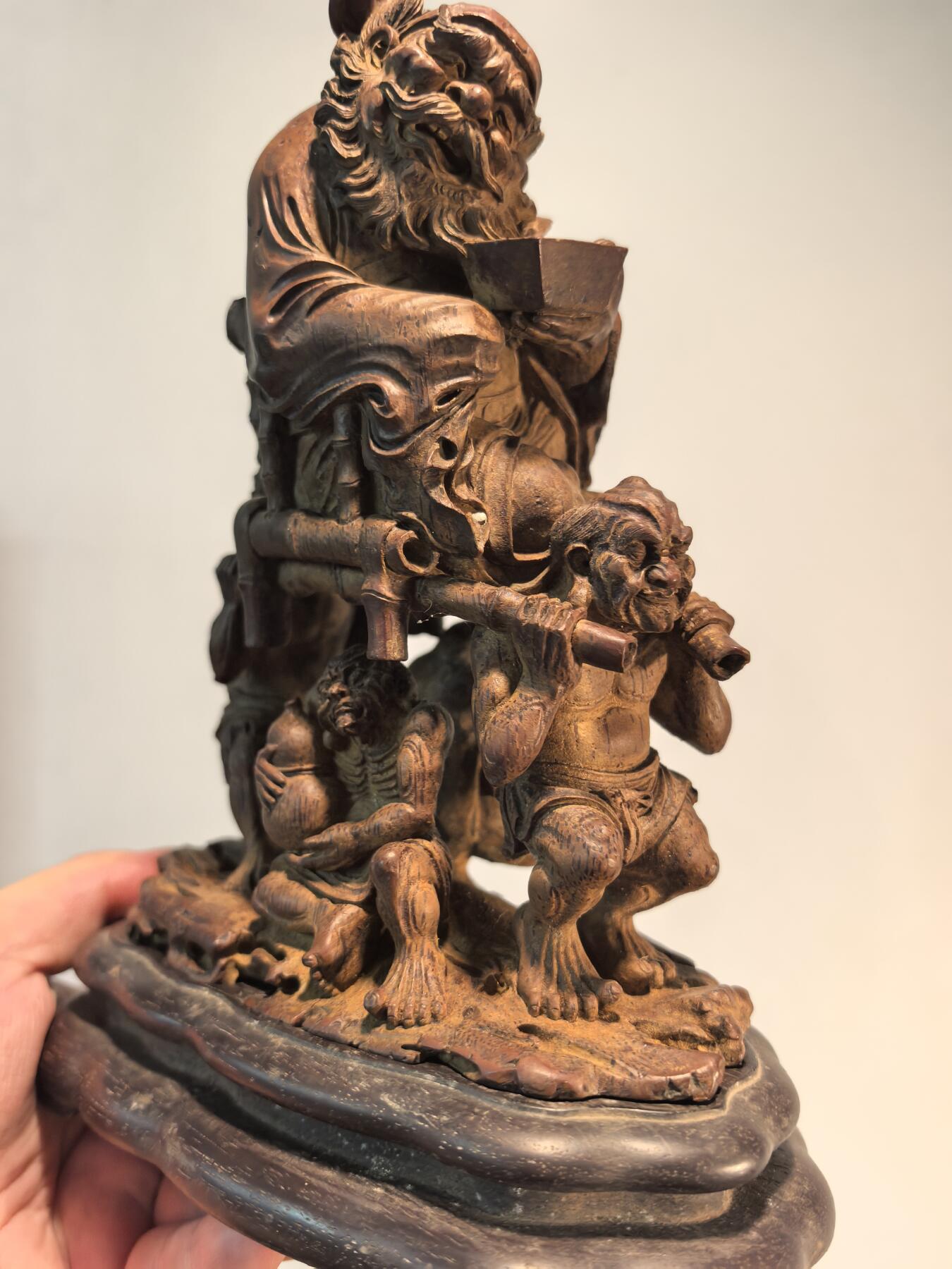 兰馨堂古玩杂项专场 老竹雕名家制钟馗醉酒小鬼抬轿摆件老红木座 