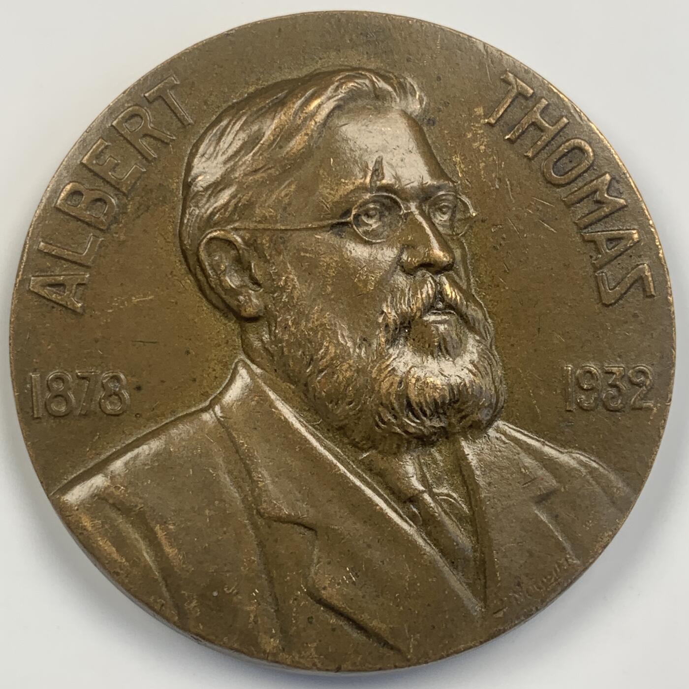 掌中浮雕-藏着的欧洲第042场 1932年法国政治人物托马斯铜章，57mm，107g