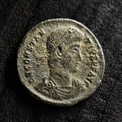 【良泉】第41期【自动场】11月27日晚19.30点开拍！86组，西方古代钱币专场 - 【藏家出品D】公元337-361年【古罗马】君士坦提乌斯二世“重现幸福时光”超大百分铜币，3.46克