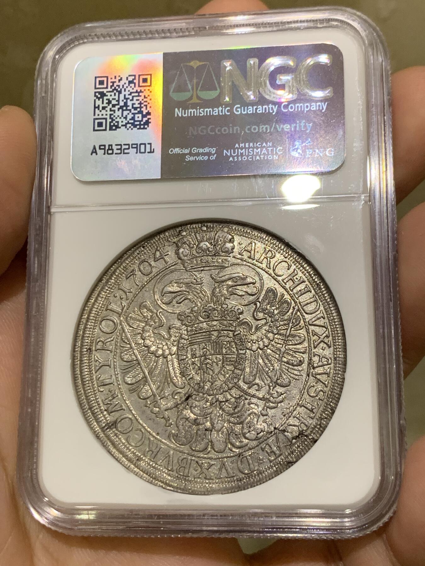 《竞宝斋》第439场 周日，周一，周二 3场连拍 （全场包邮） NGC MS62 哈布斯堡王朝奥地利帝国 1704年 利奥波德一世 威尼斯版 泰勒大银币 热门猪嘴大波浪 底光充沛 状态不易