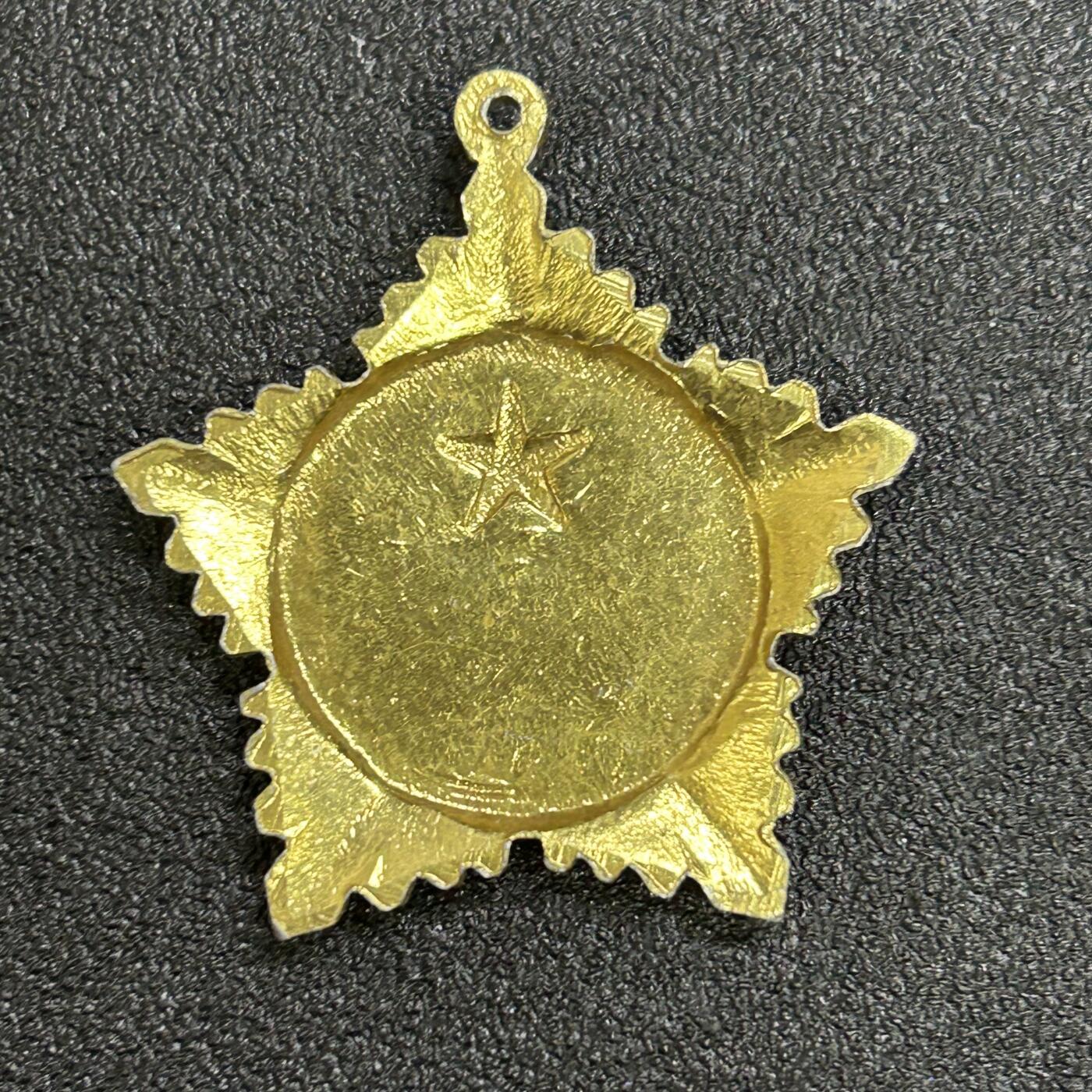 西秦中古拍卖第六十六期 越南抗战勋章