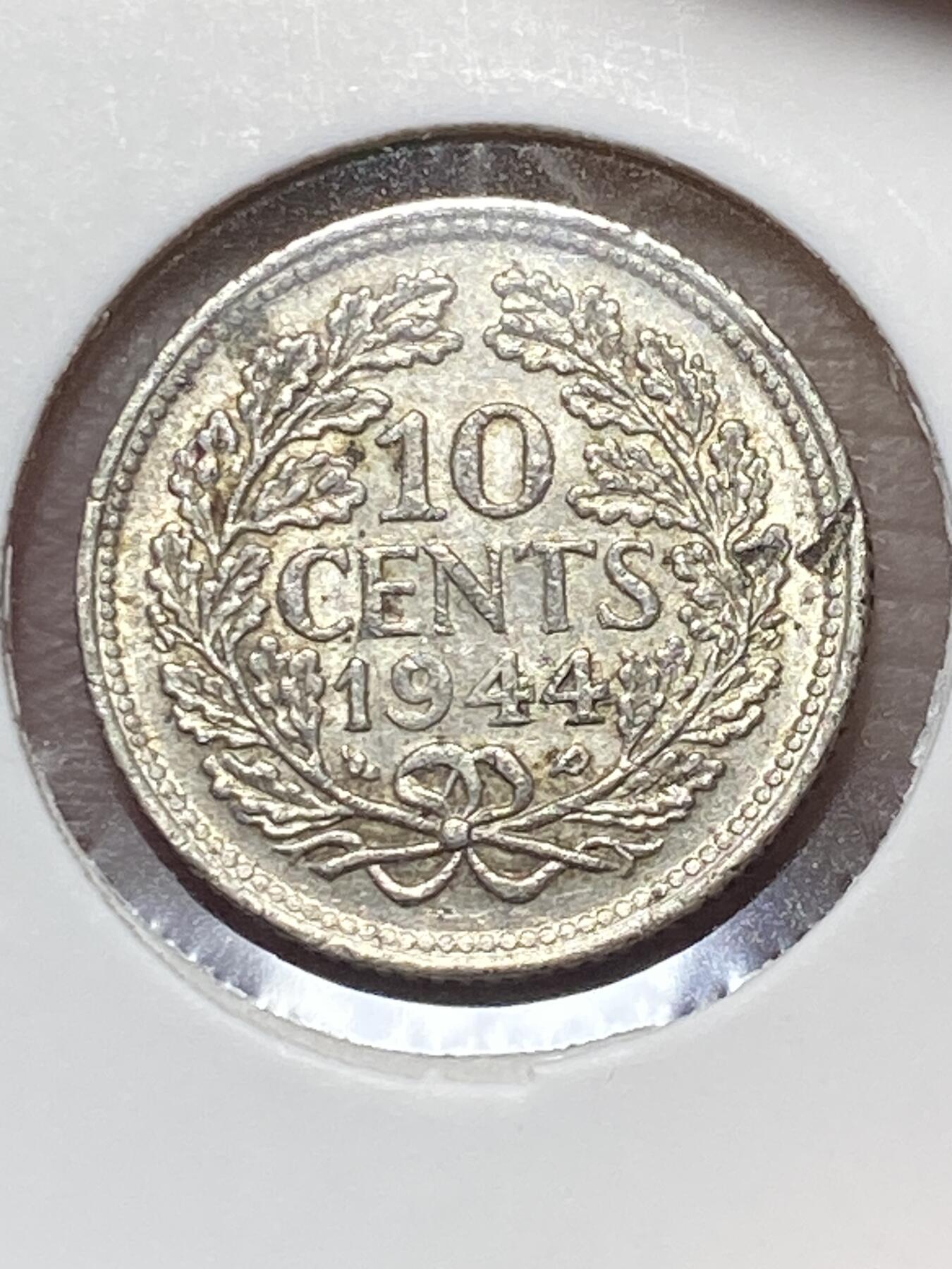 2025年第一百三十场(总第一百五十六场）外国好品纸夹散币场(免佣金) 带光好品–荷兰🇳🇱1944年10分银币(威廉明娜女王中年，二战流亡英国时期，P标费城造，640银)