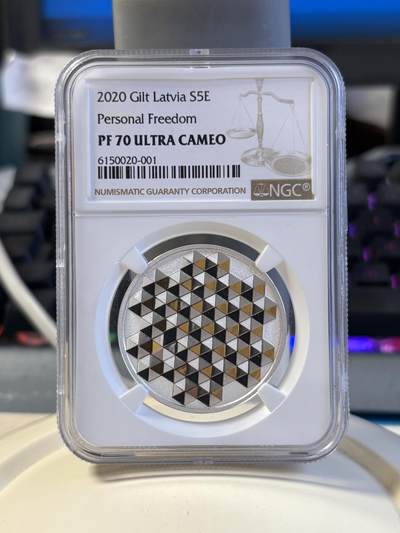 第182期拍卖 - 获奖拉脱维亚2020年个人自由精制彩银币NGC-PF70原盒证书，925银，22克，发行3500枚