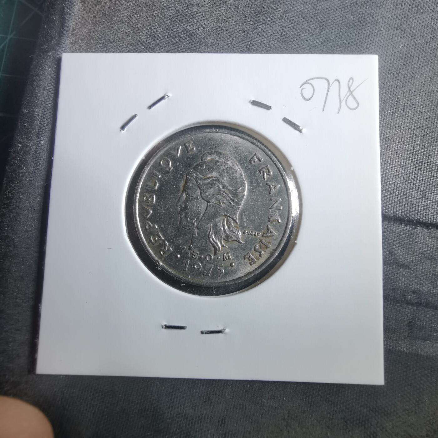 沼泽如烟--第907场 法属波利尼西亚1975年10法郎