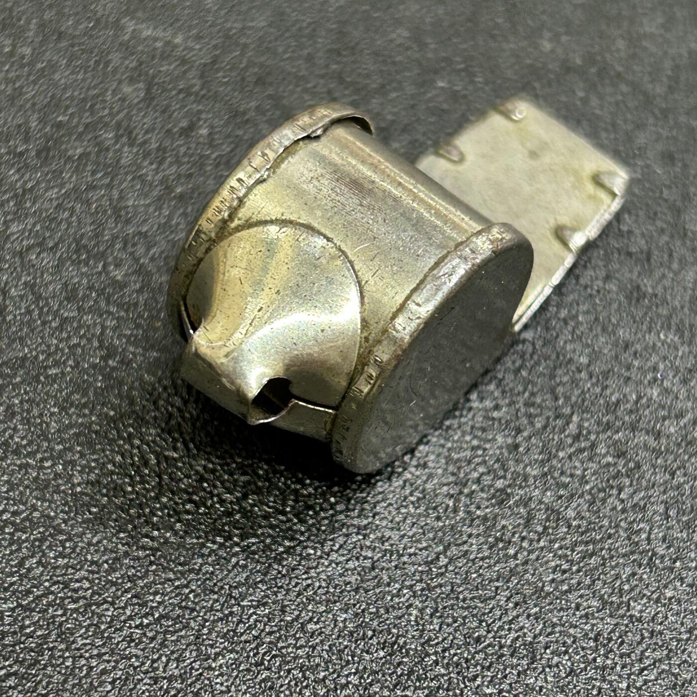 西秦中古拍卖第六十六期 早期中国口哨 有戳记