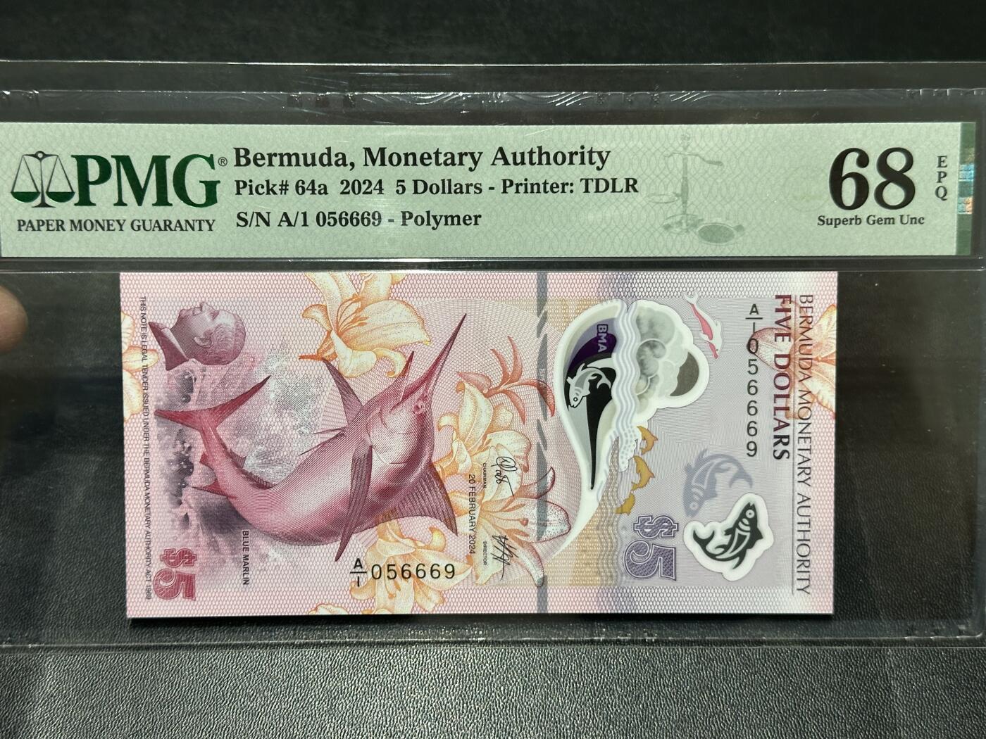 《外钞收藏家》第五百八十六期（品种丰富、精品多）（本平台长期征集拍品、欢迎藏友们联系合作） 2024年百慕大5元 A/1冠 无47 金马号 PMG68 获奖钞