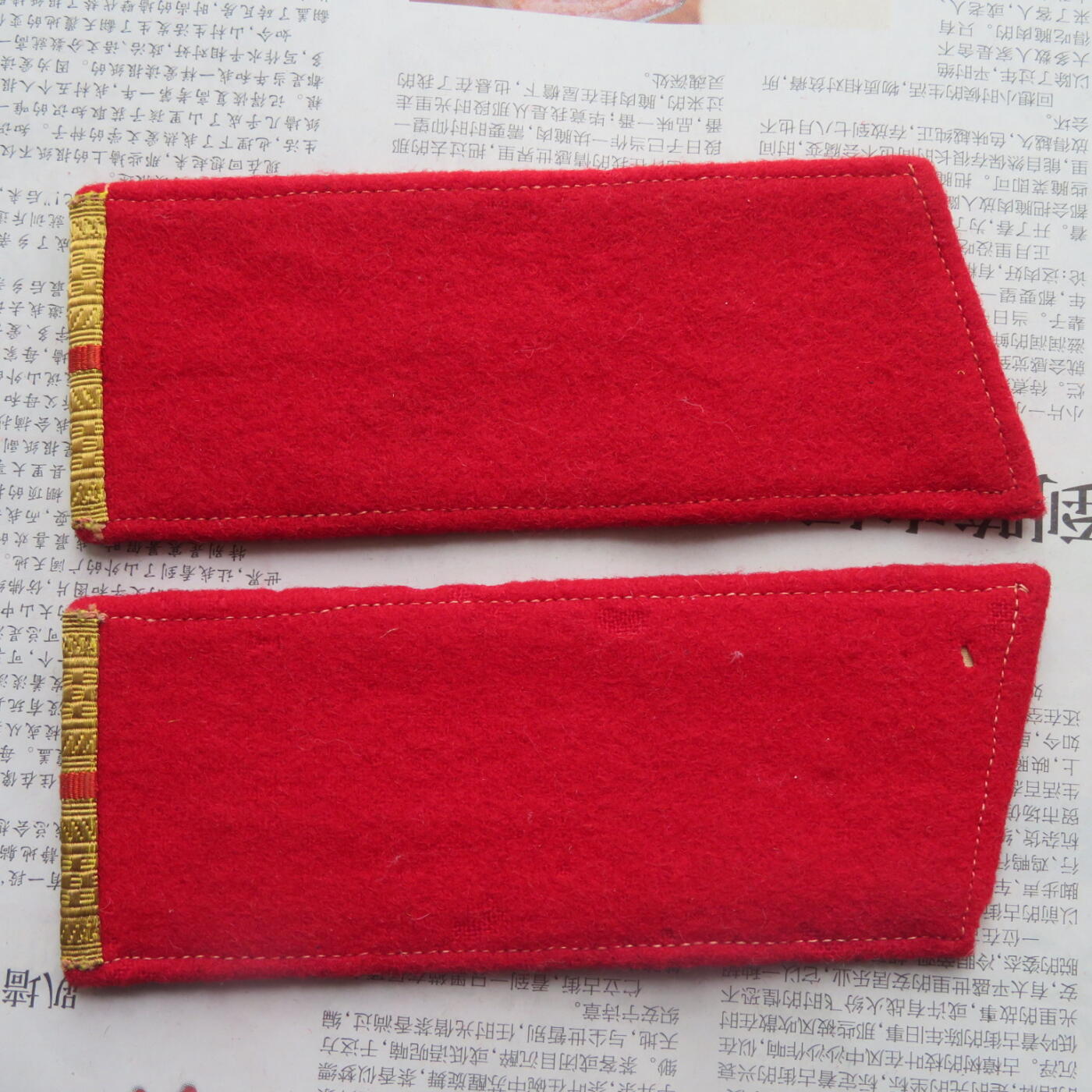 30--55陆军准尉大衣肩章一付（3号长度，有虫蛀）（5）