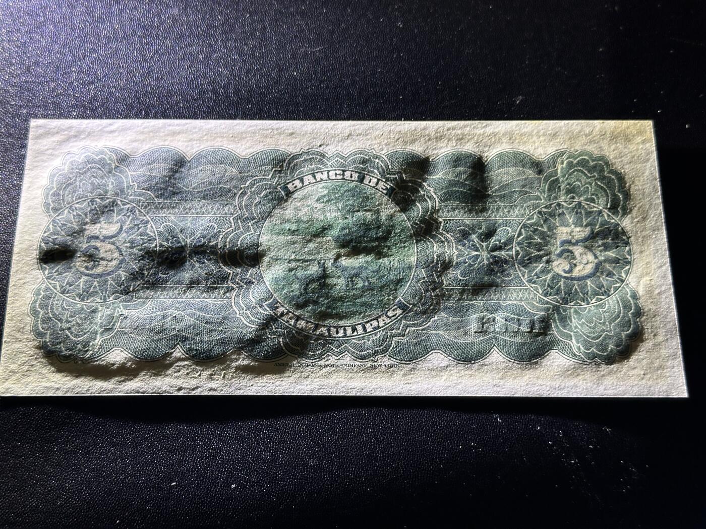 《外钞收藏家》第五百八十六期（品种丰富、精品多）（本平台长期征集拍品、欢迎藏友们联系合作） 1914年墨西哥5比索 全新不绝 边上轻微小黄