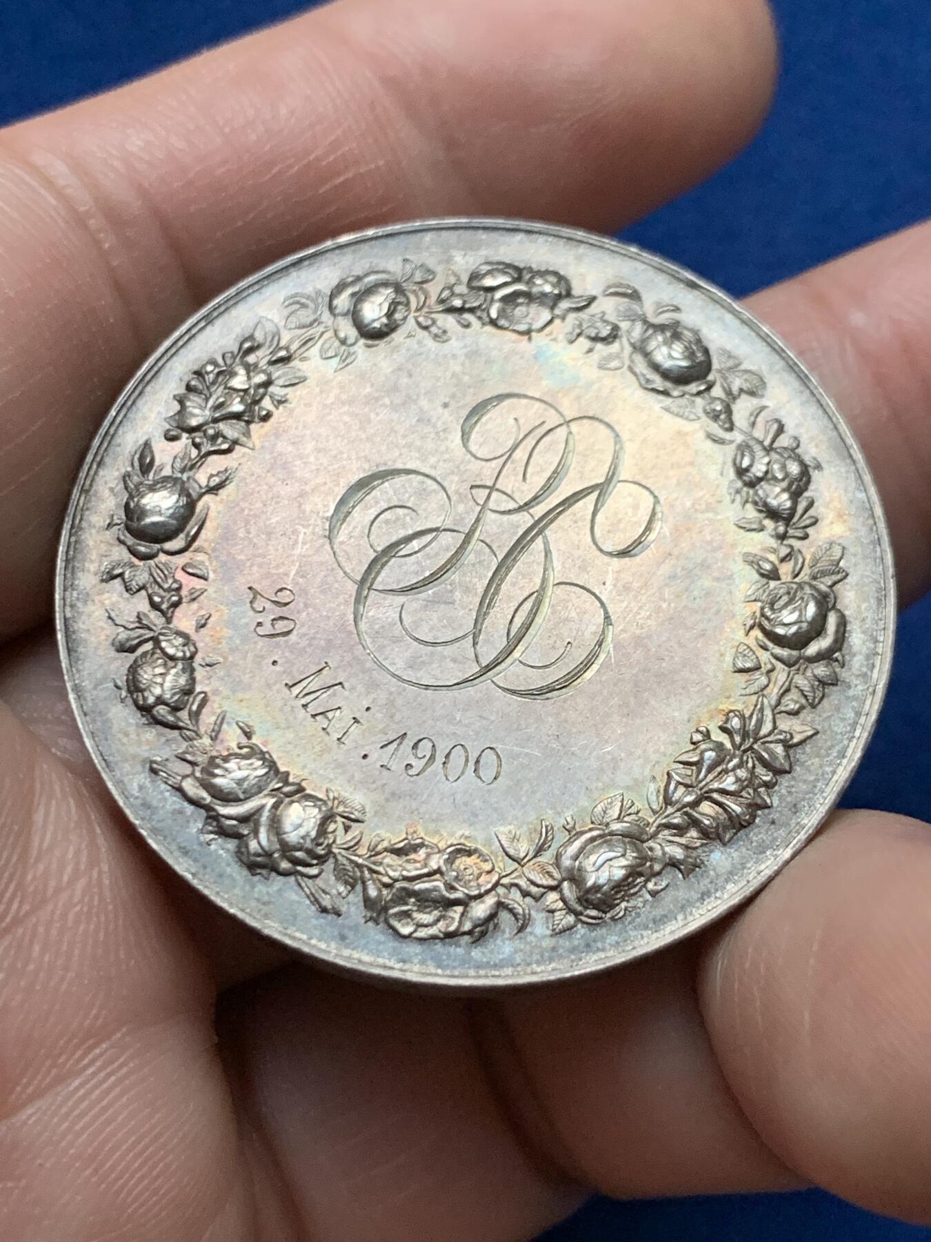 《竞宝斋》第440场 周日，周一，周二 3场连拍 （全场包邮） 法国婚姻与爱情纪念银章，24.58g，39mm，丰饶角边铭