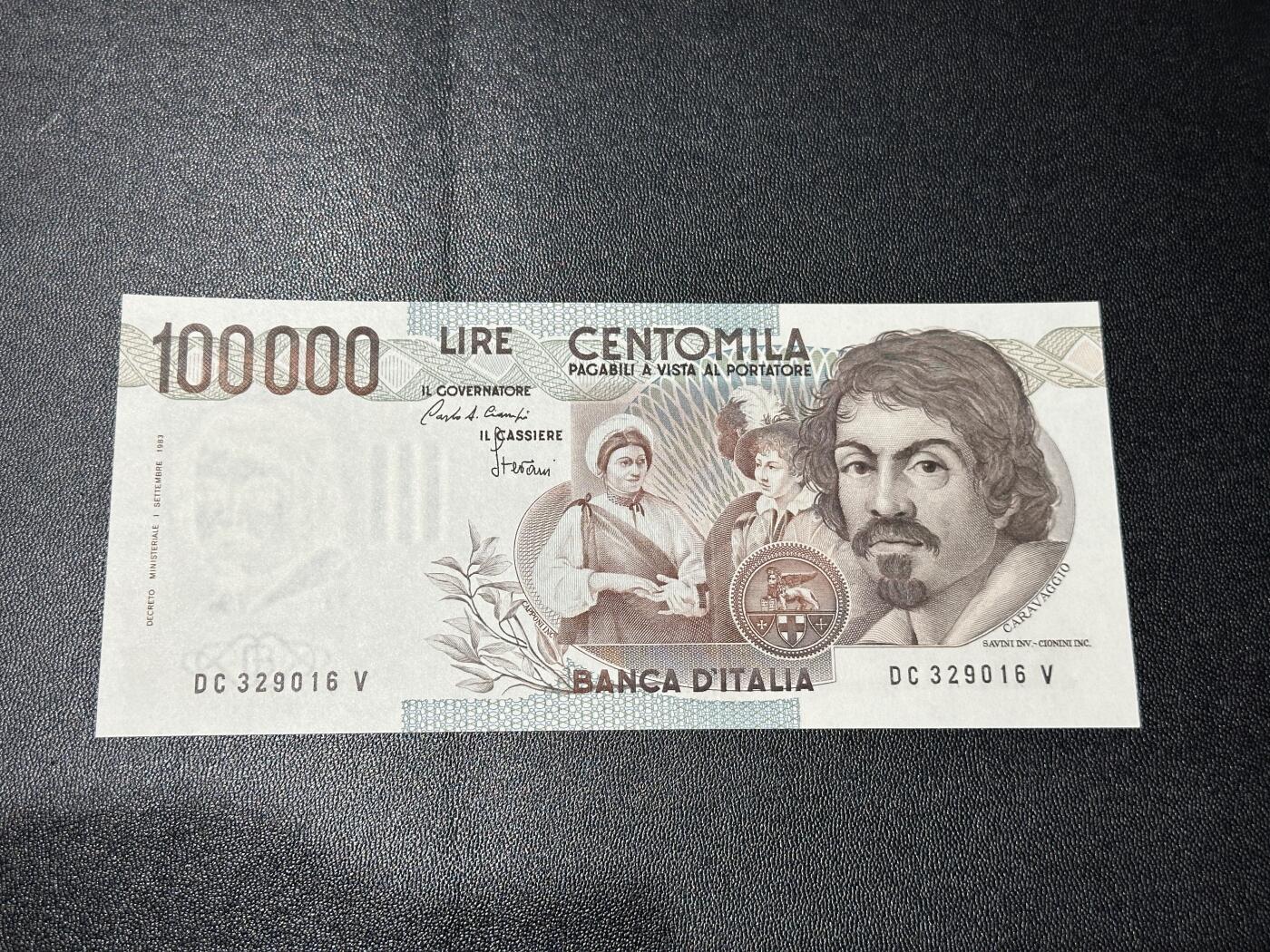 《外钞收藏家》第五百八十六期（品种丰富、精品多）（本平台长期征集拍品、欢迎藏友们联系合作） 1983年意大利10万里拉 初版 无47 全新UNC