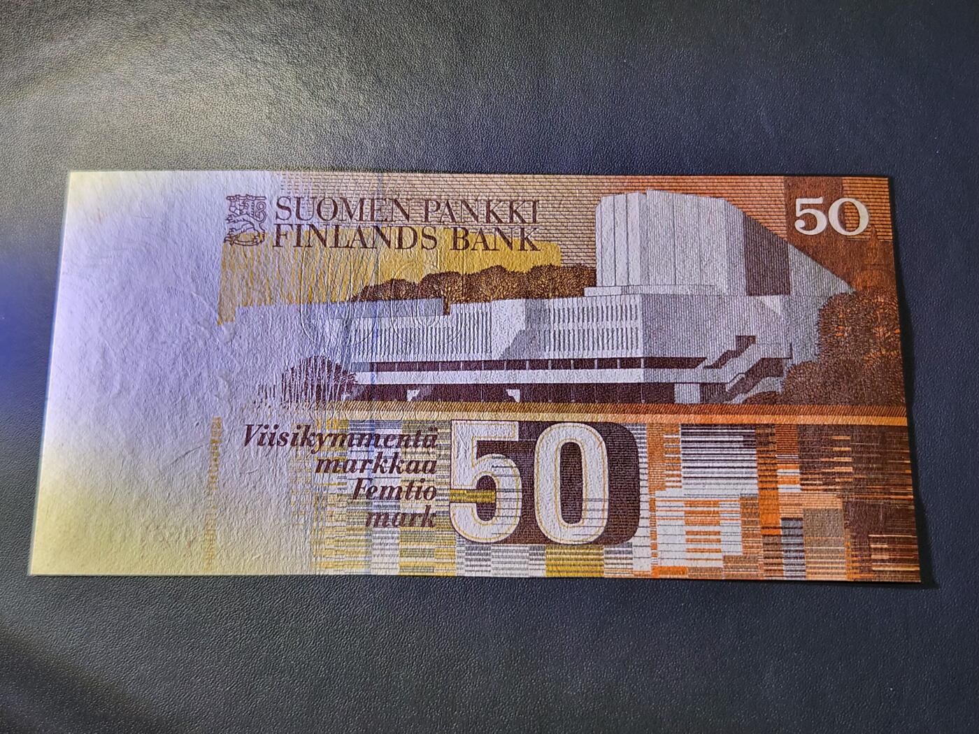 11月21号晚上8点 外国纸币自动截拍第61场 芬兰50几乎全新