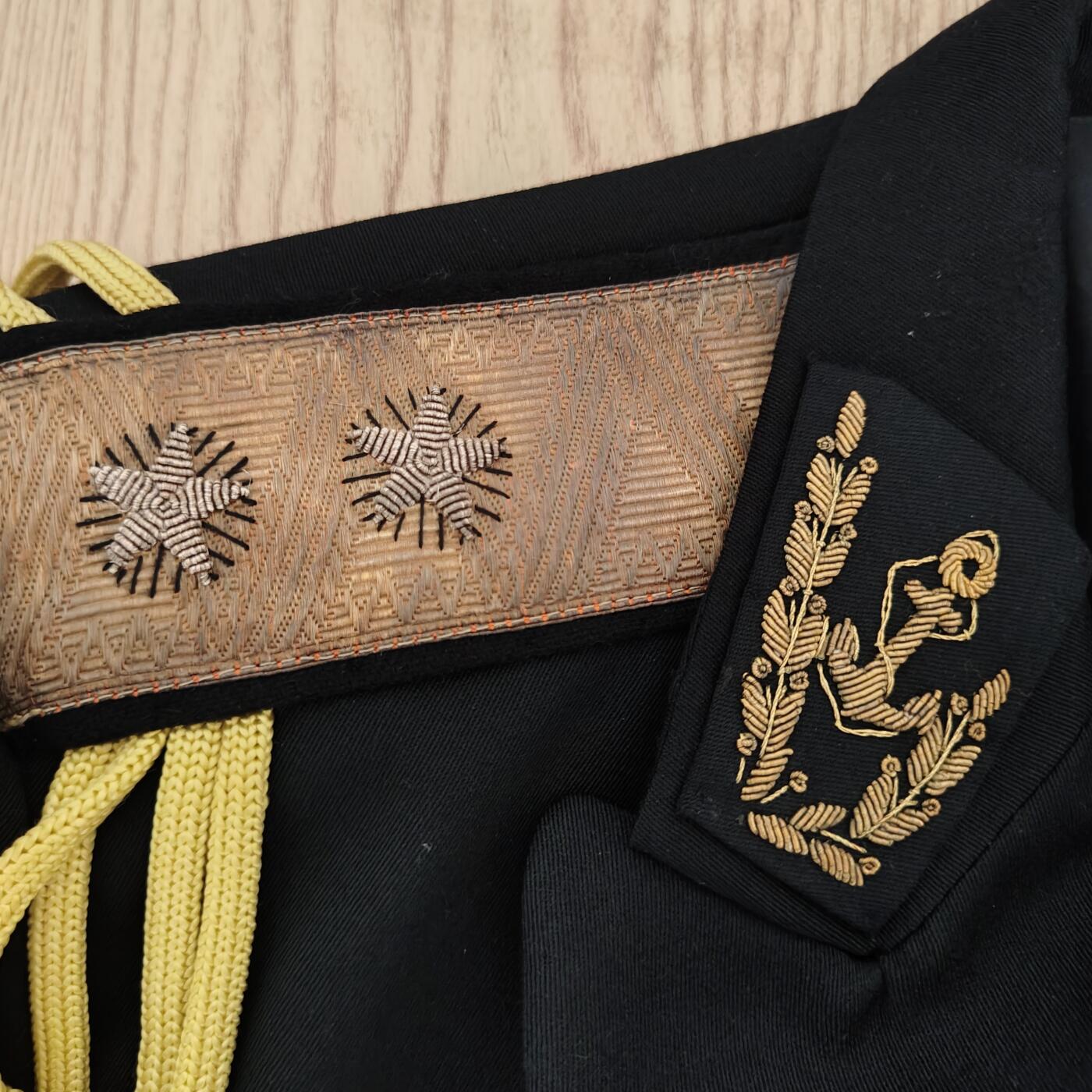 0元起拍勋章 第311期 咸鱼国勋章拍卖专场 11月19日（周三）下午6：00开始 保加利亚海军将官礼服上衣 胸围112 肩宽50 衣长83 袖长64