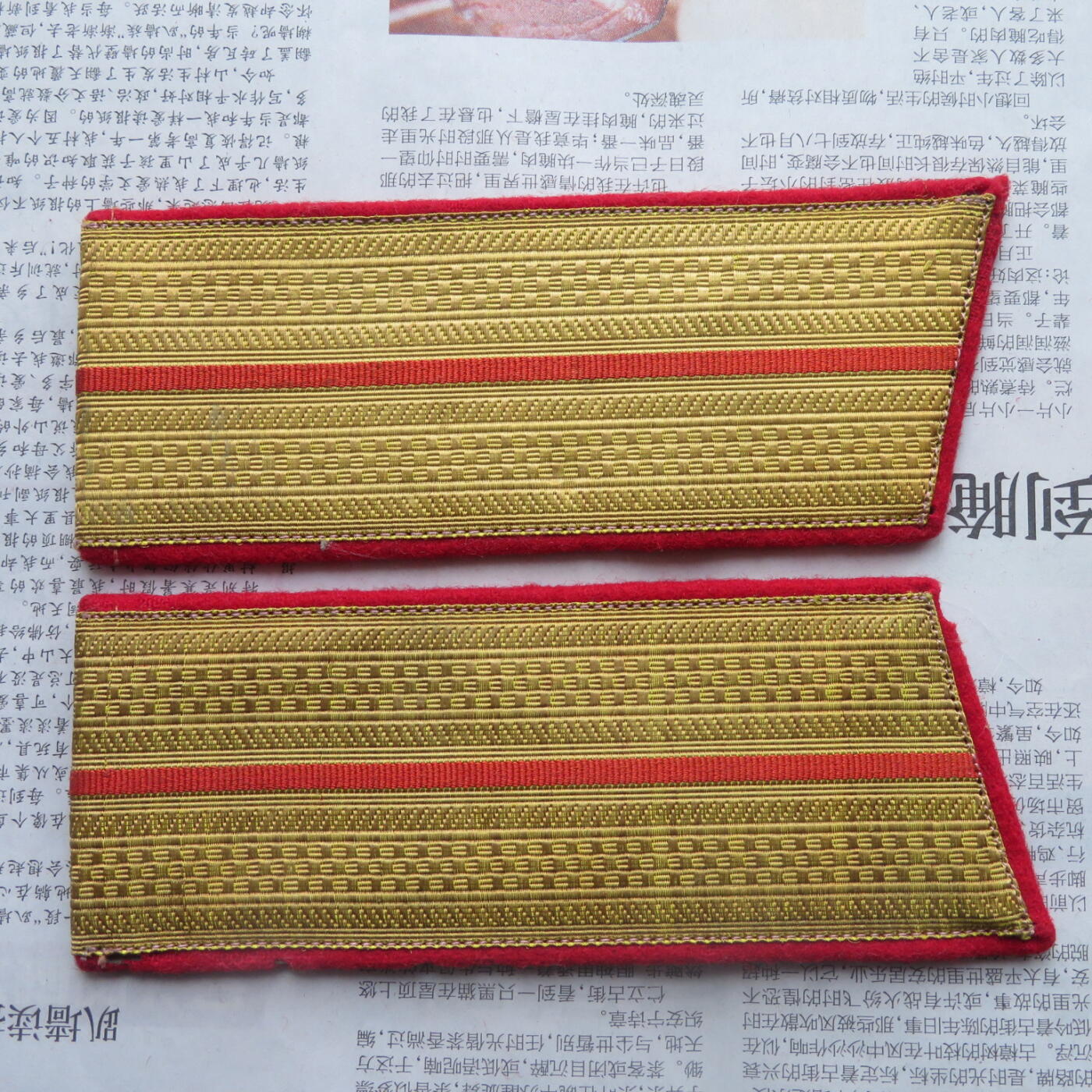 30--55陆军准尉大衣肩章一付（3号长度，有虫蛀）（5）