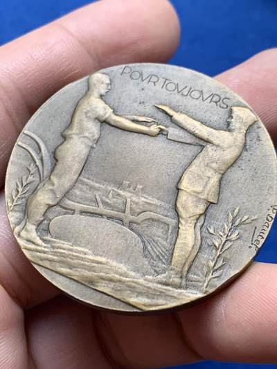 《竞宝斋》第440场 周日，周一，周二 3场连拍 （全场包邮） - 美国一战老兵访问法国大铜章 原盒 直径44.2mm 重量39.45g