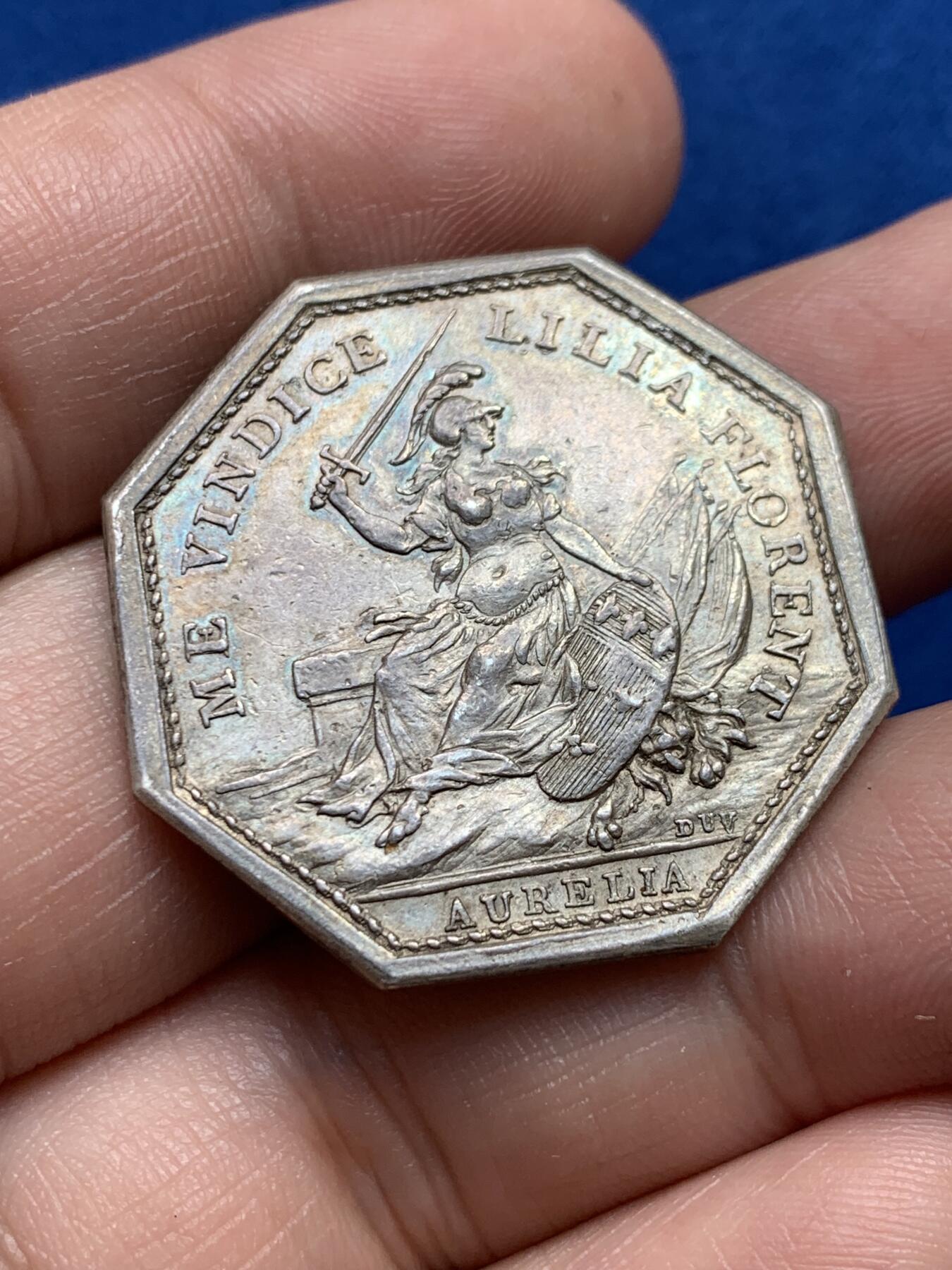 《竞宝斋》第440场 周日，周一，周二 3场连拍 （全场包邮） 法国奥尔良市政厅八角银质代币，12.95g，32.6mm，早期无边铭