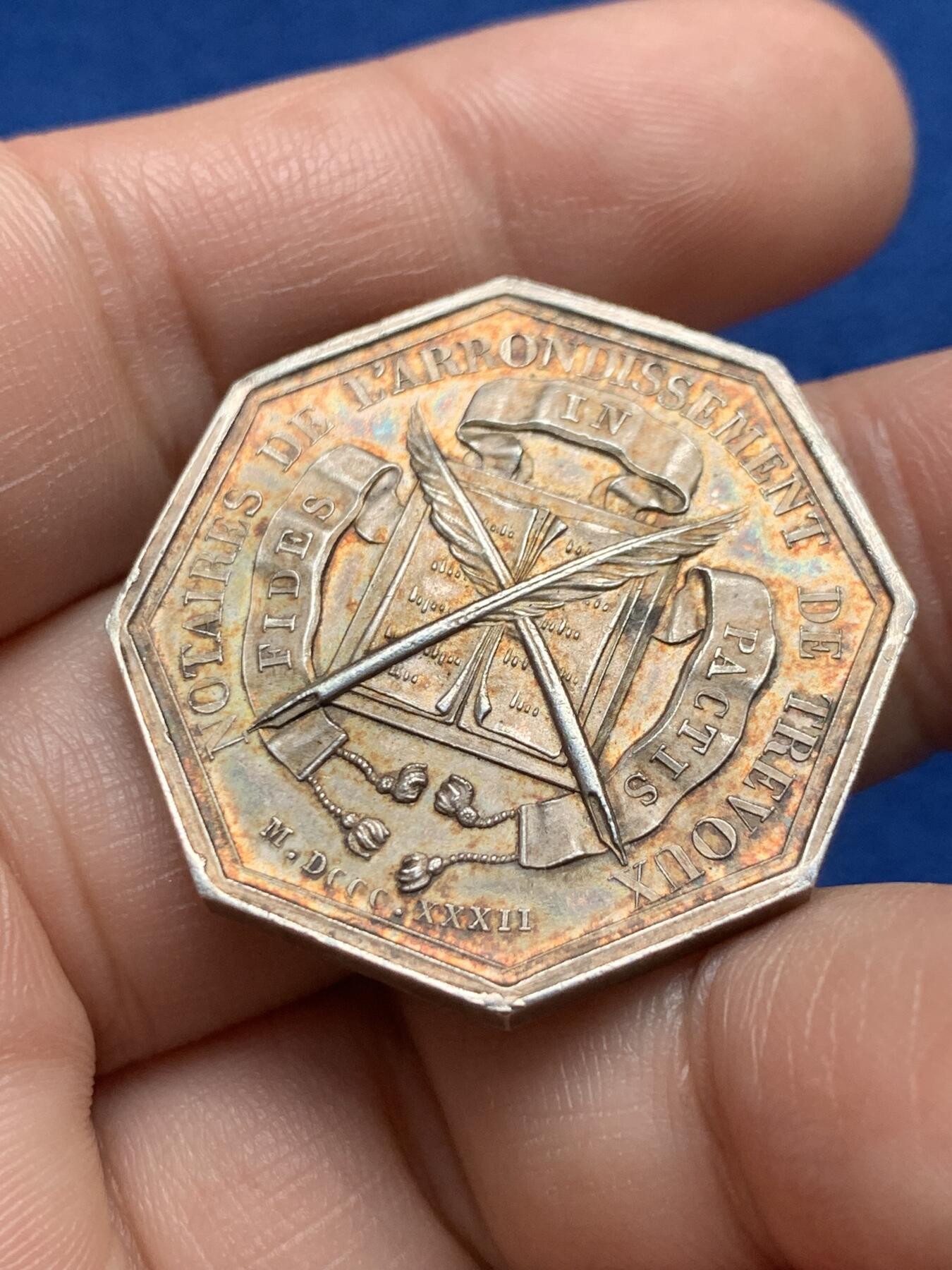 《竞宝斋》第440场 周日，周一，周二 3场连拍 （全场包邮） 法国八角银章，特雷武公证人，17.7g，31.8mm，丰饶角边铭